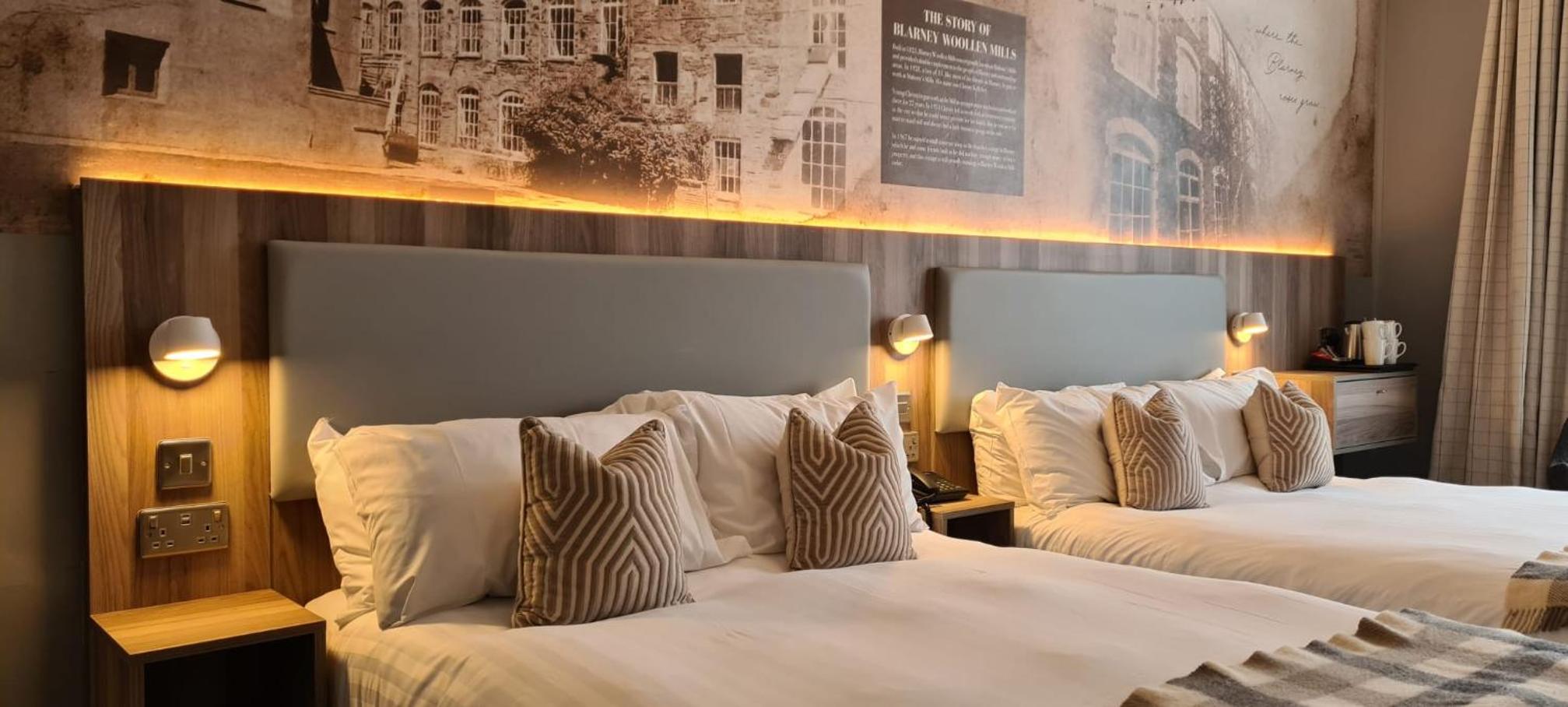 Classic Double Room with Two Double Beds - Non-Smoking