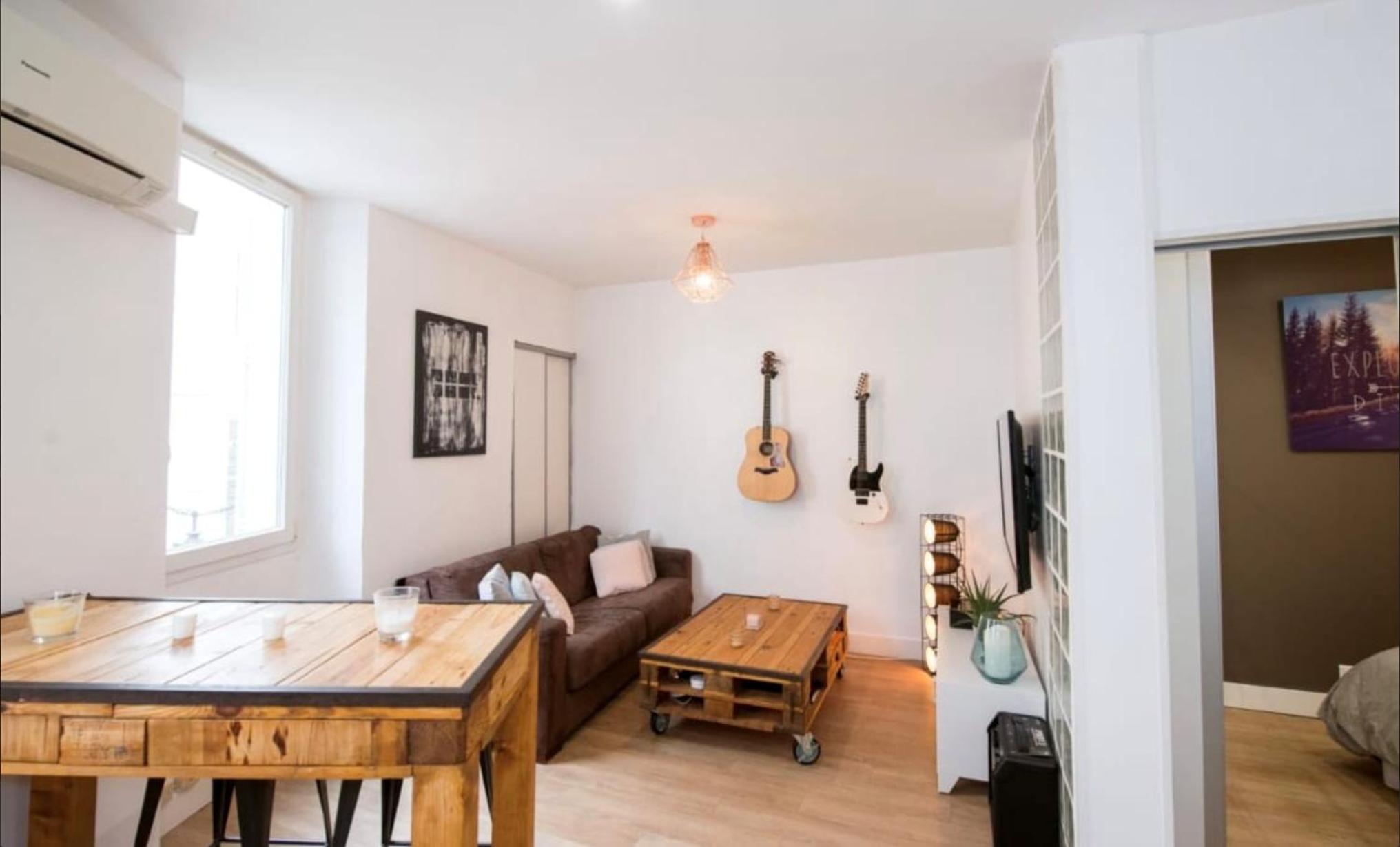 Apartment photo 1