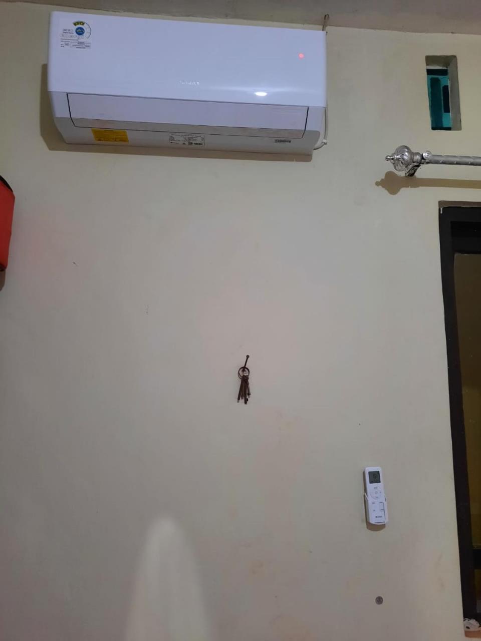 Two-Bedroom House - Photo 26