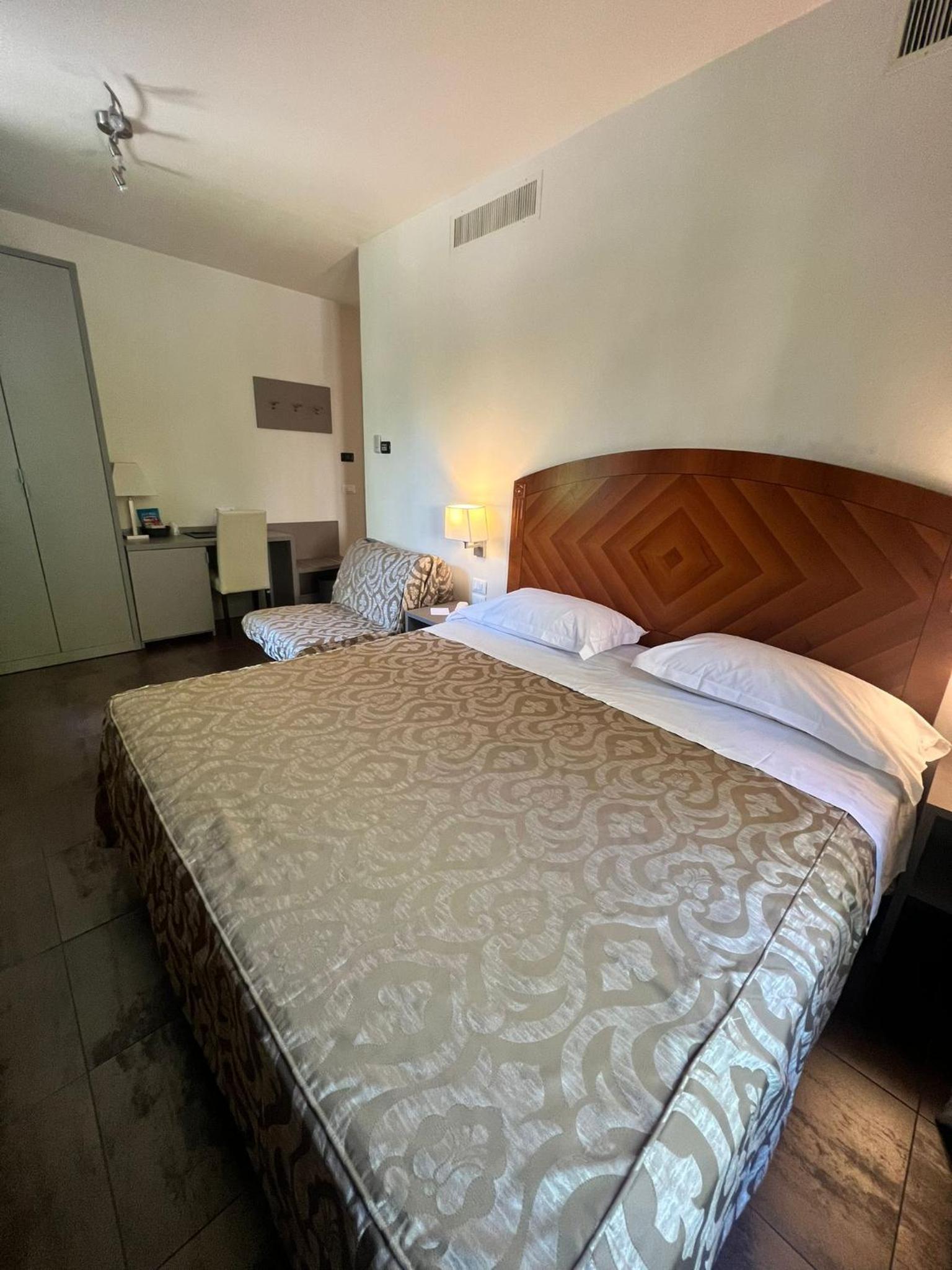 Comfort Double Room - Photo 1