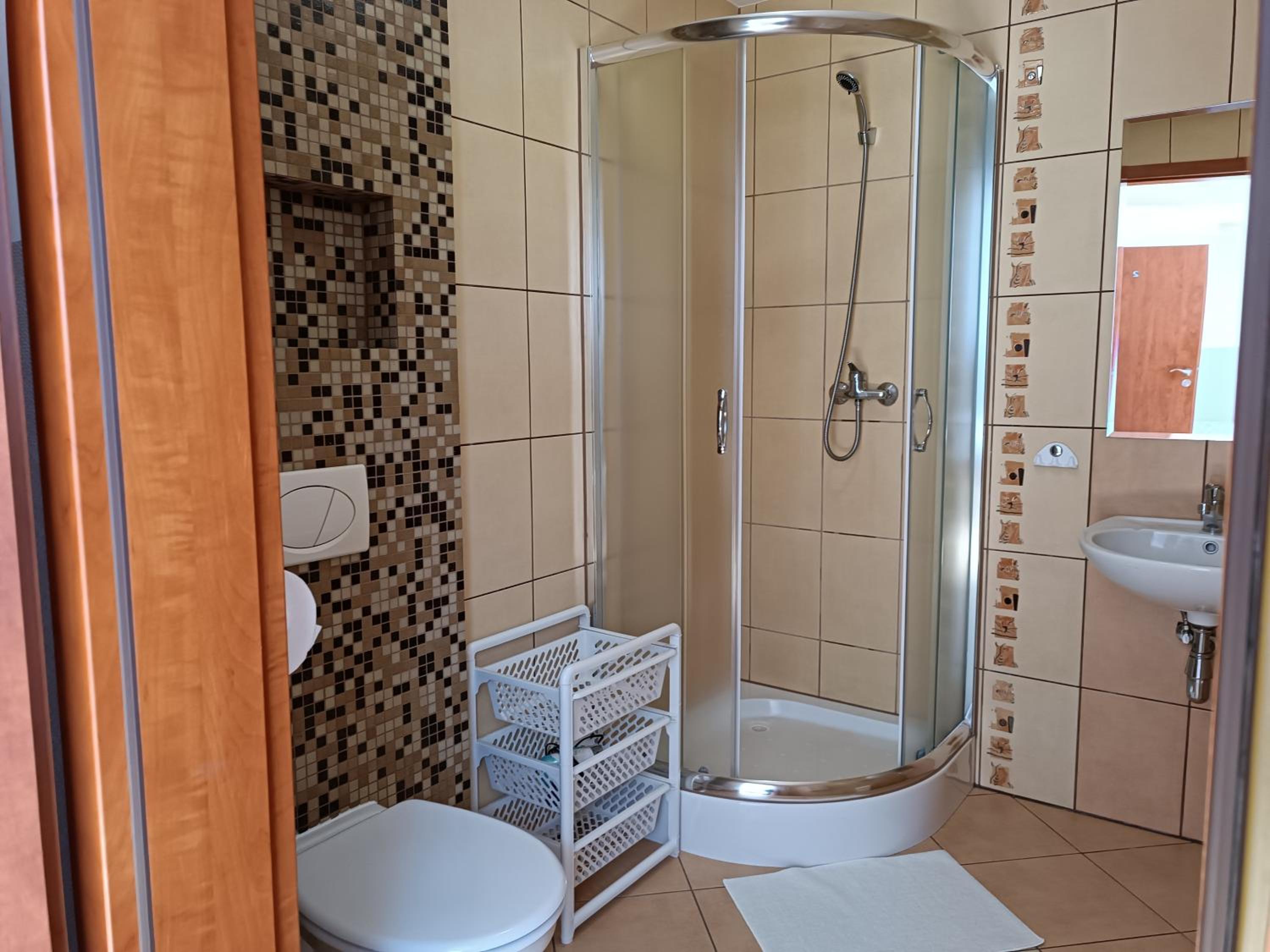 Triple Room with Private Bathroom photo 2