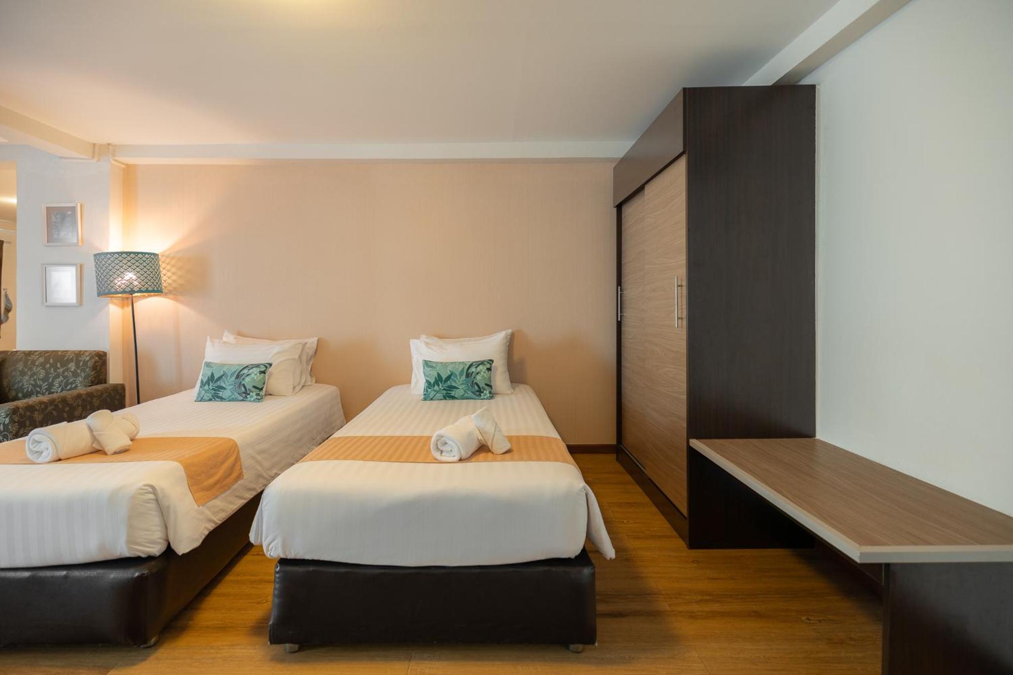 Family Suite - Round trip transfer Suvarnabhumi Airport photo 2