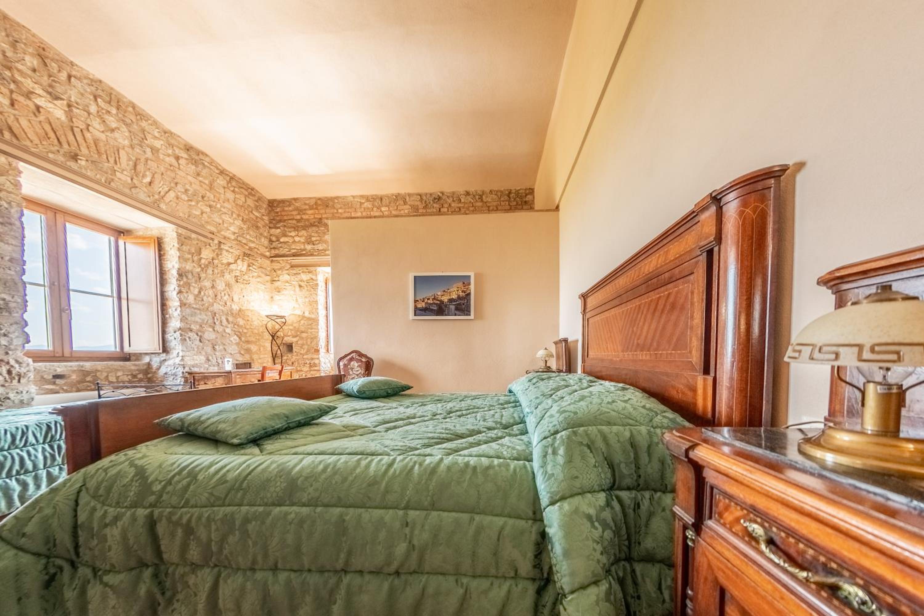 Classic Triple Room - Photo 4
