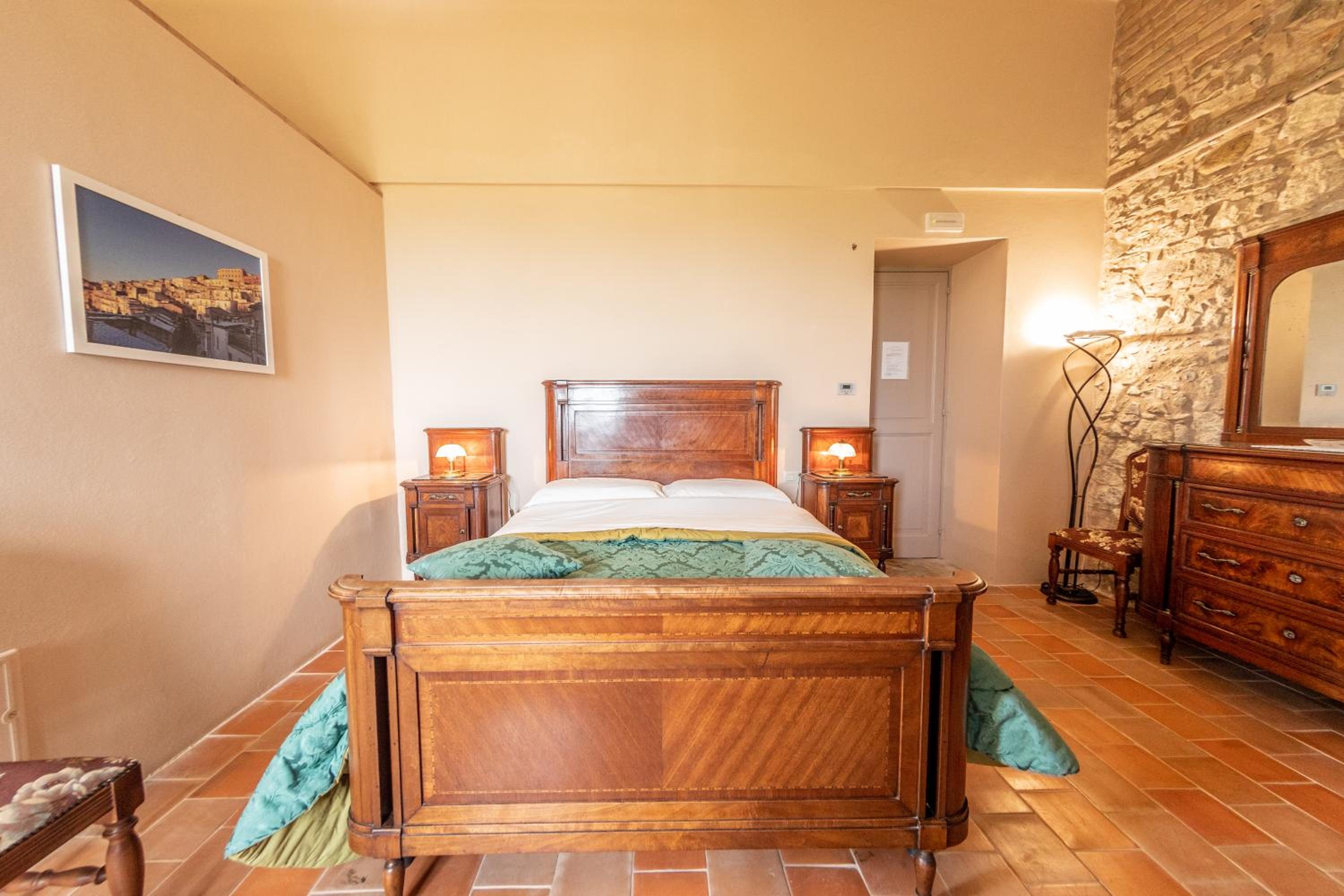 Classic Triple Room - Photo 7