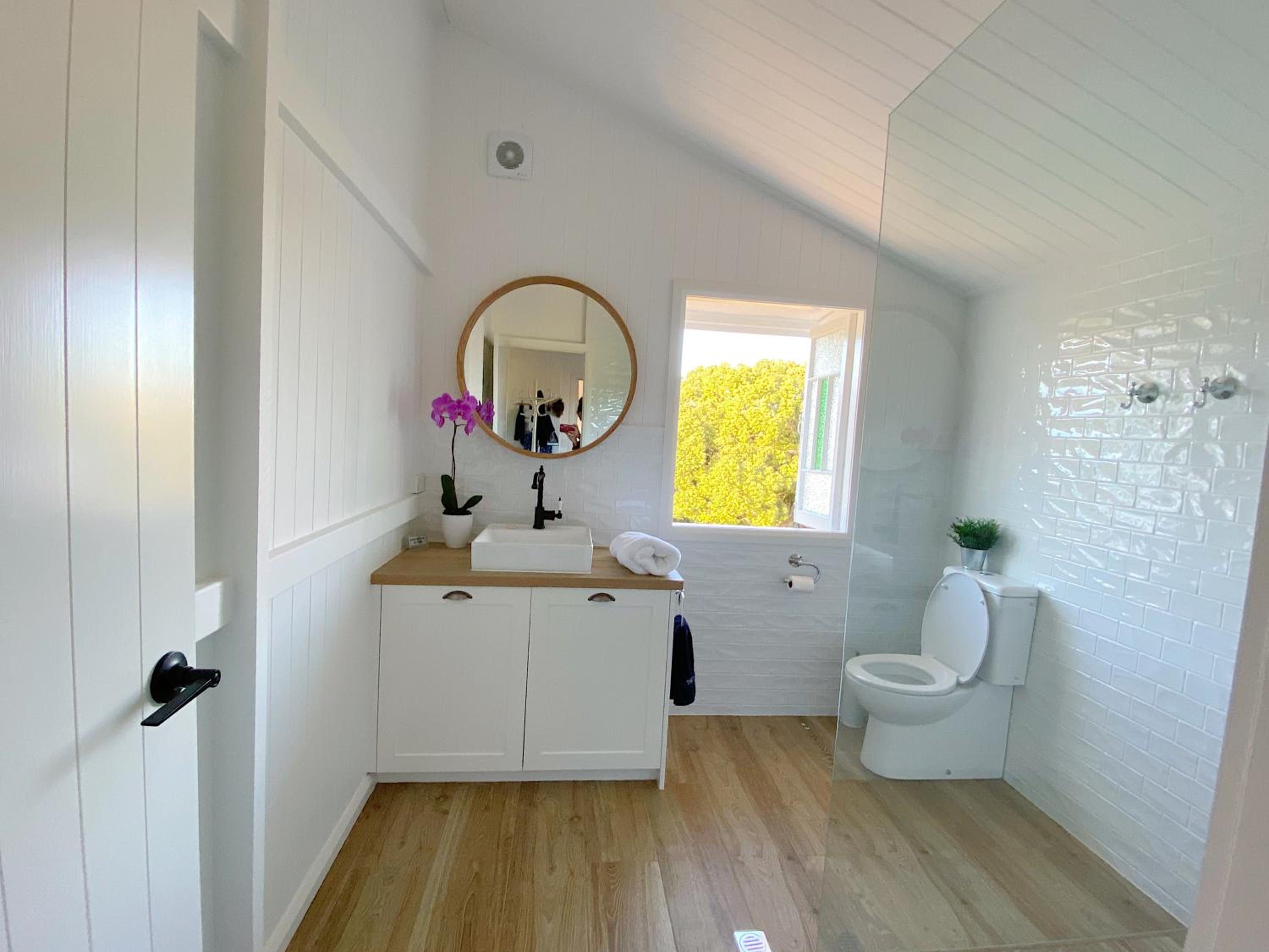 Two-Bedroom House photo 3