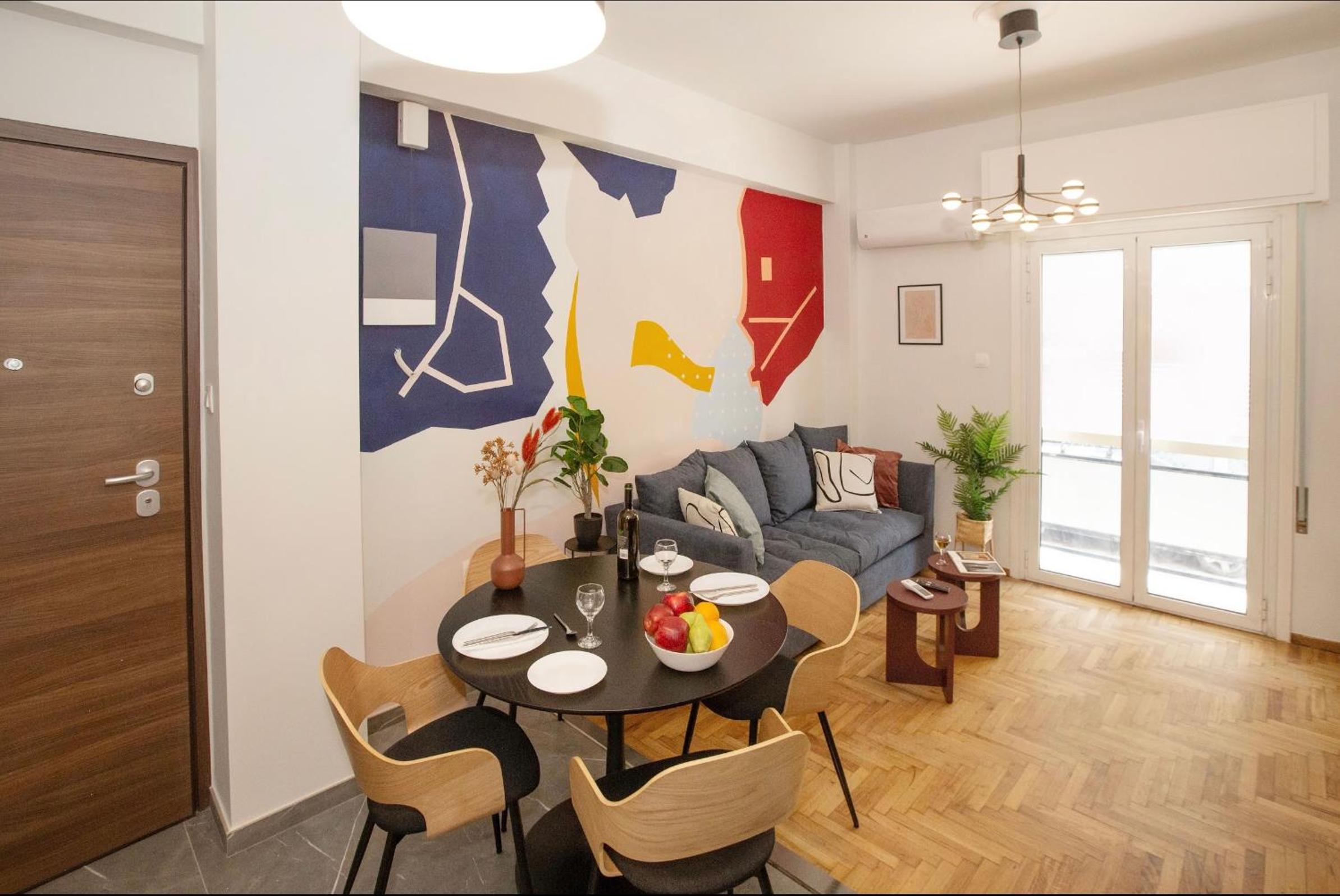 One-Bedroom Apartment