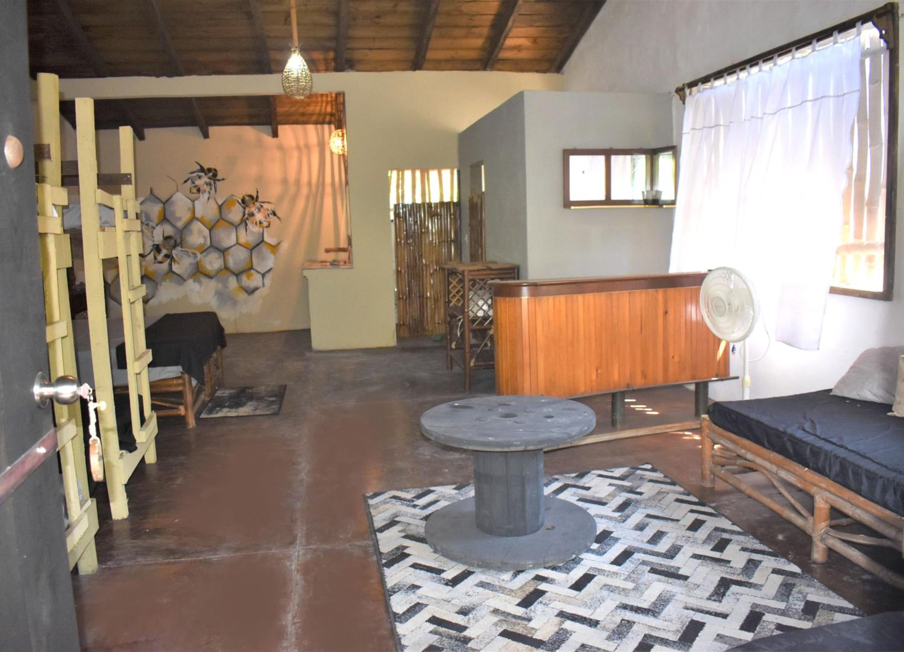 Family Studio - Photo 15
