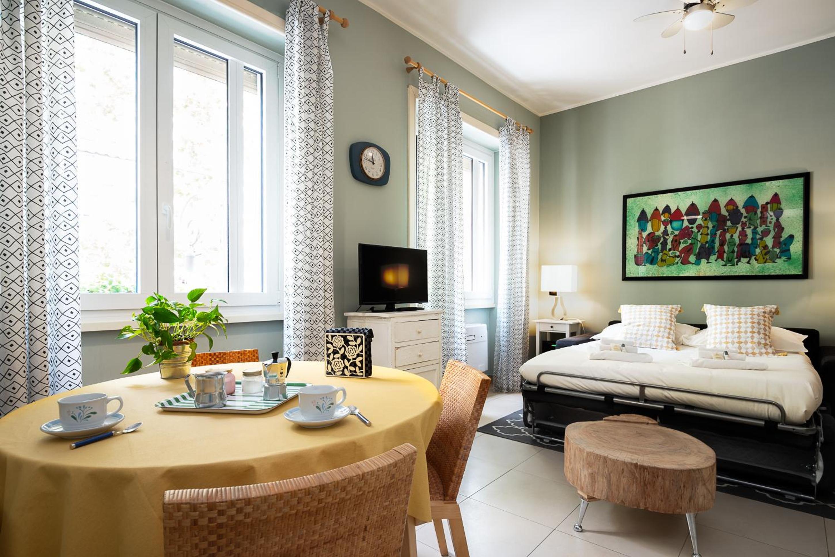 One-Bedroom Apartment