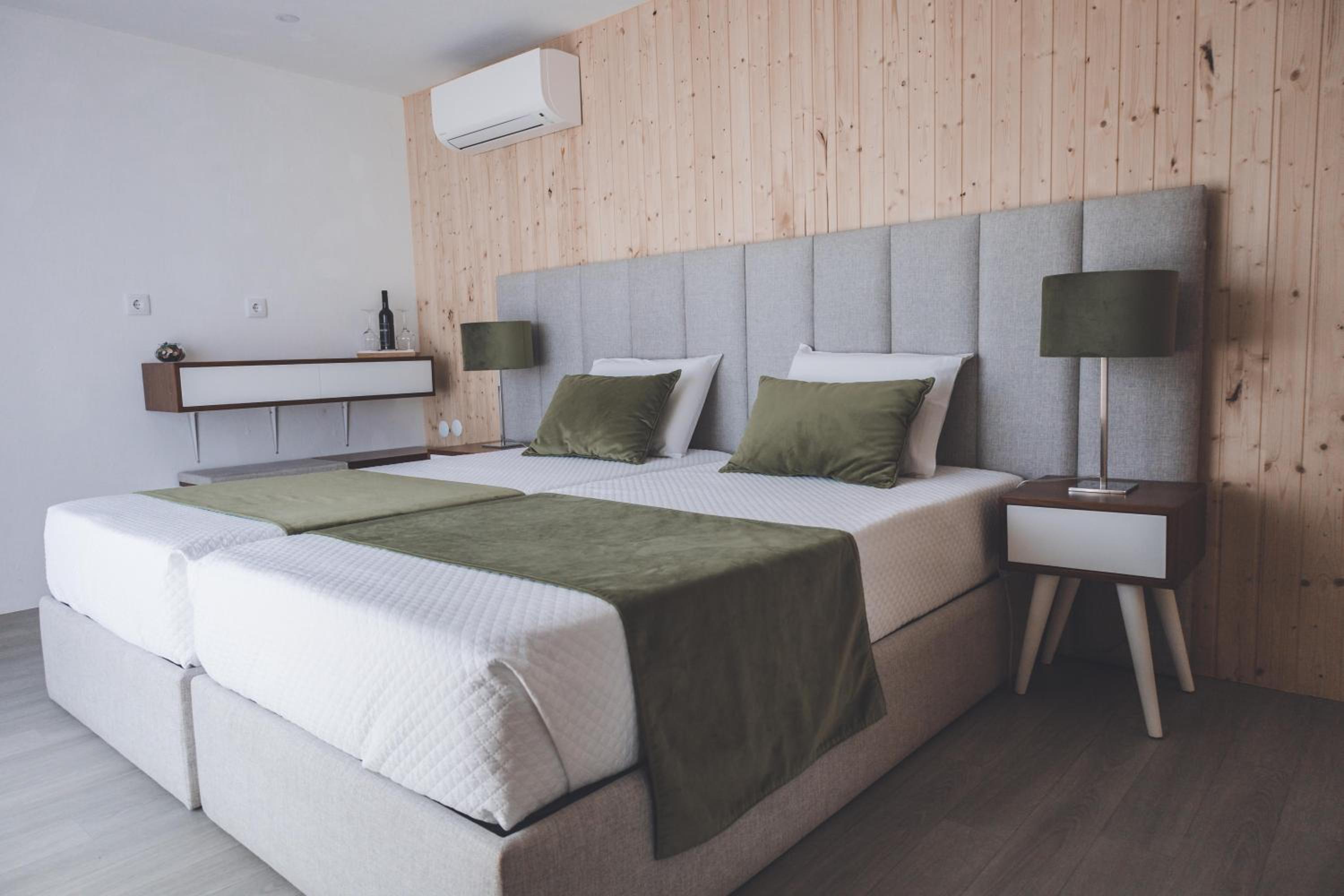 Suite with Mountain View