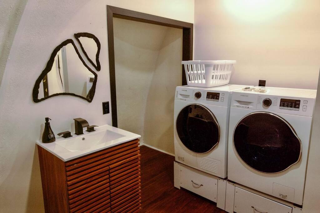 Two-Bedroom House photo 3