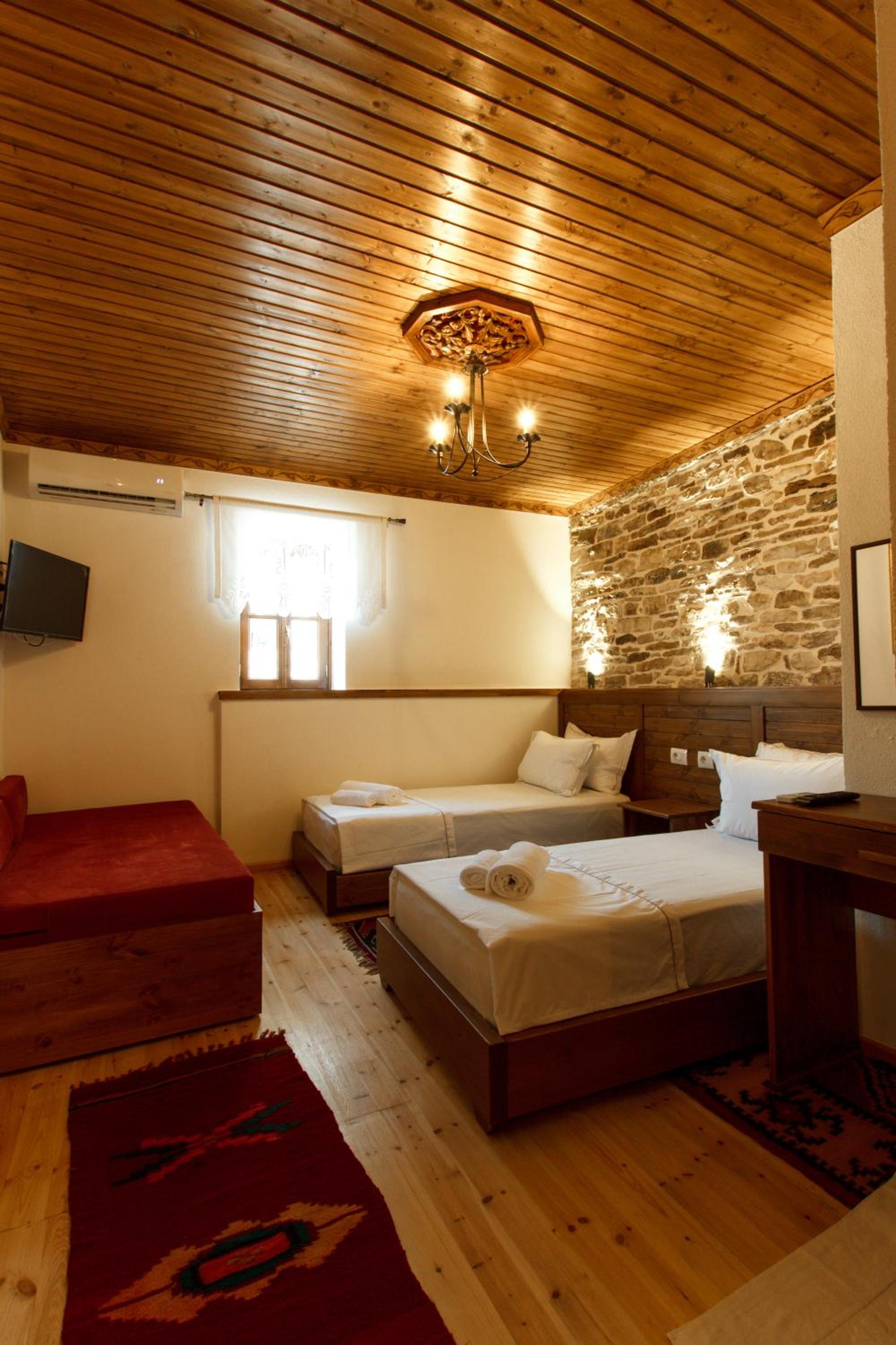 Deluxe Triple Room photo 1
