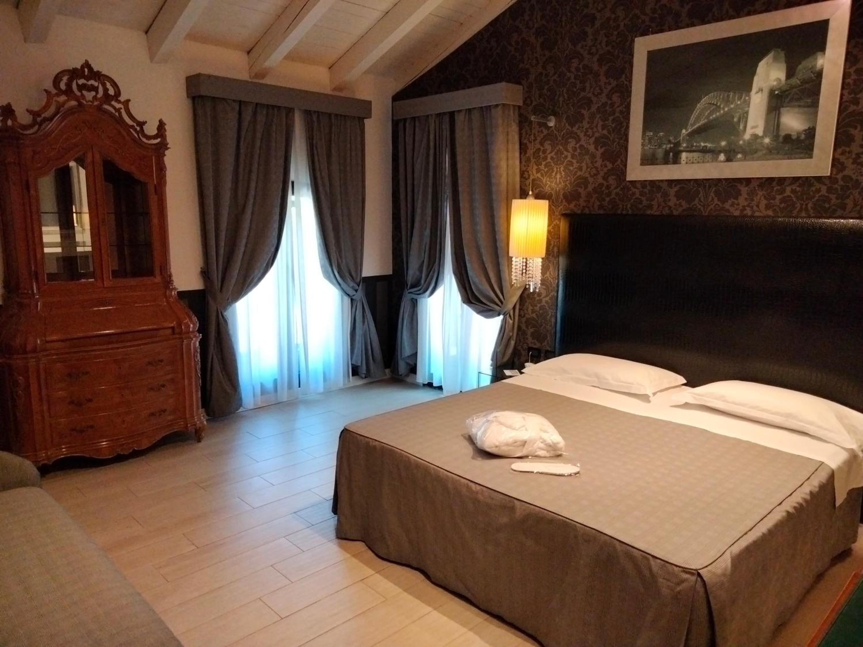 Junior Suite - Photo 6