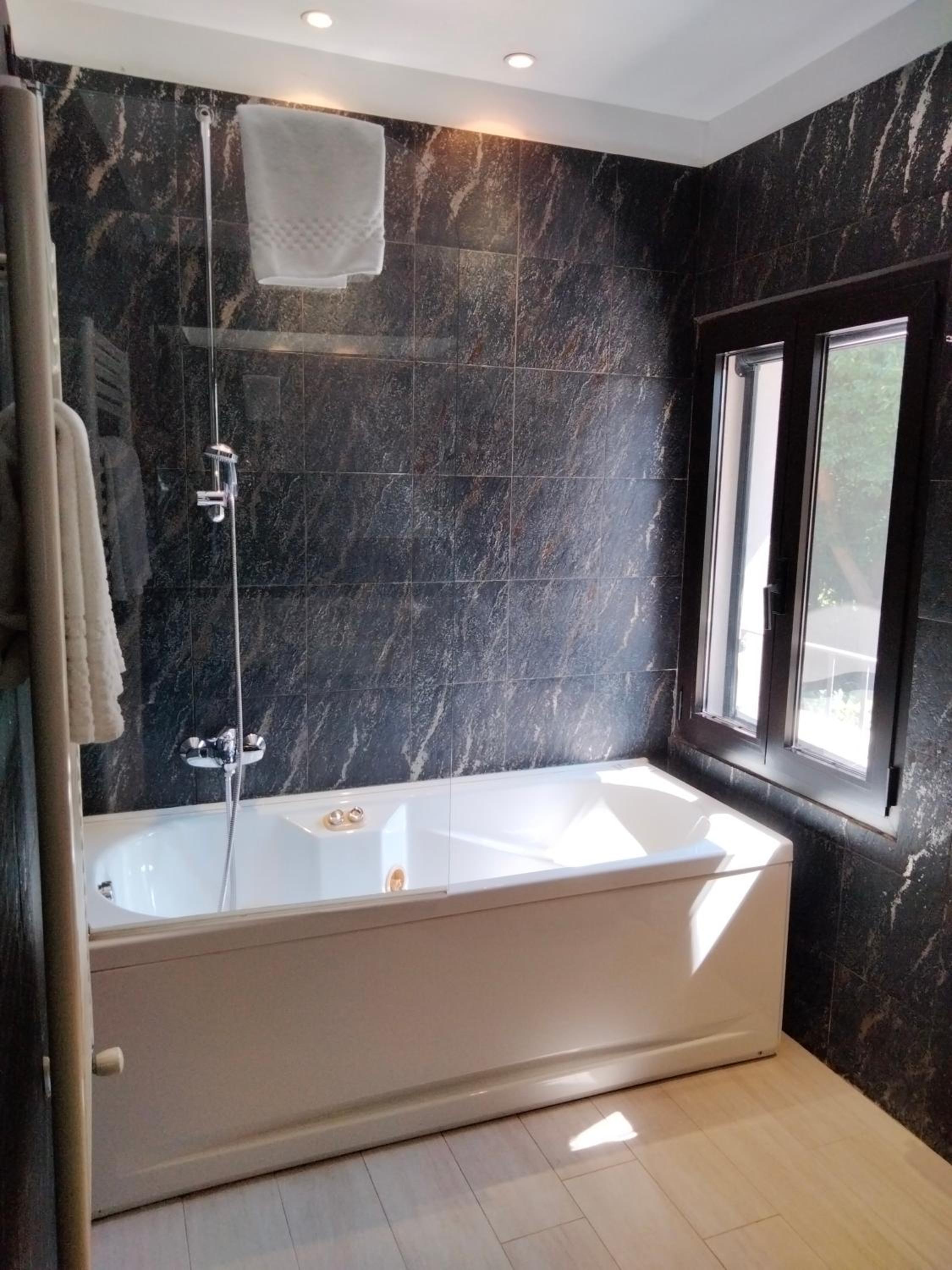 Junior Suite - Photo 7