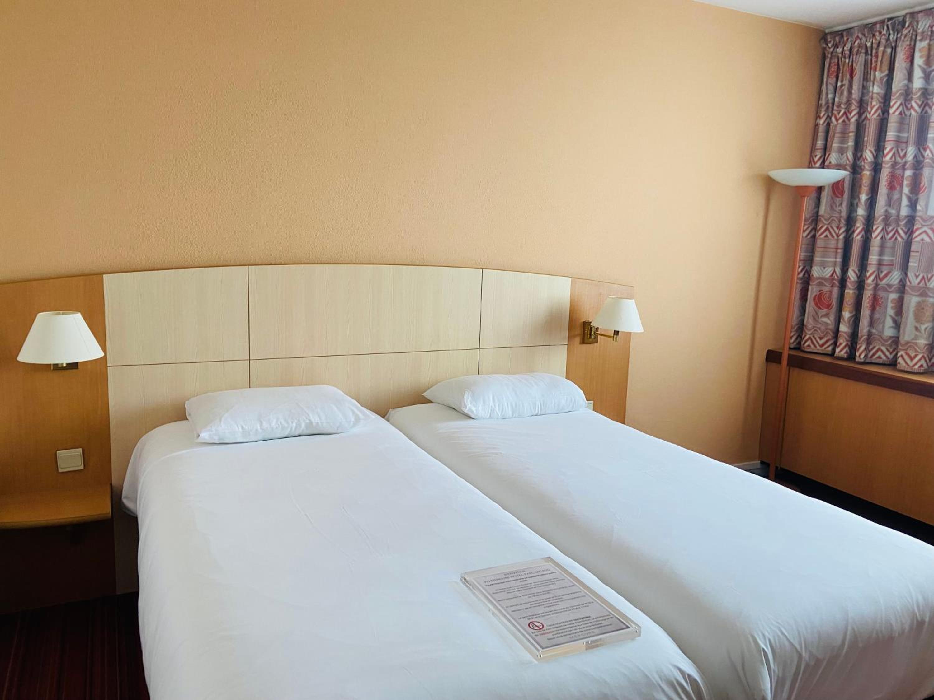 Classic Twin Room - Photo 4