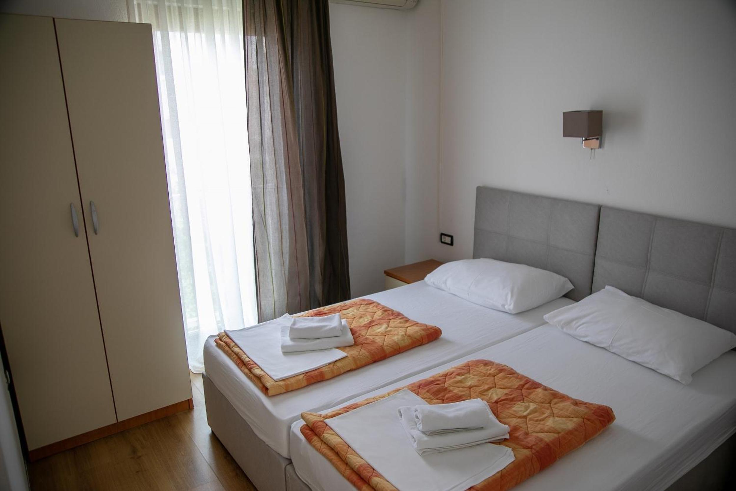 Double Room with Balcony photo 2