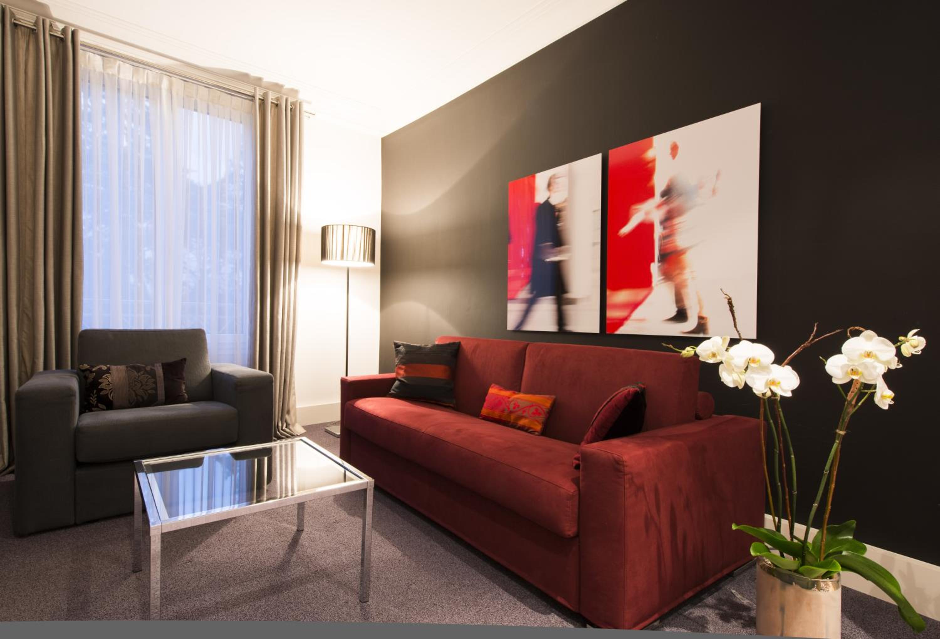 Junior Suite with Park View - Photo 8