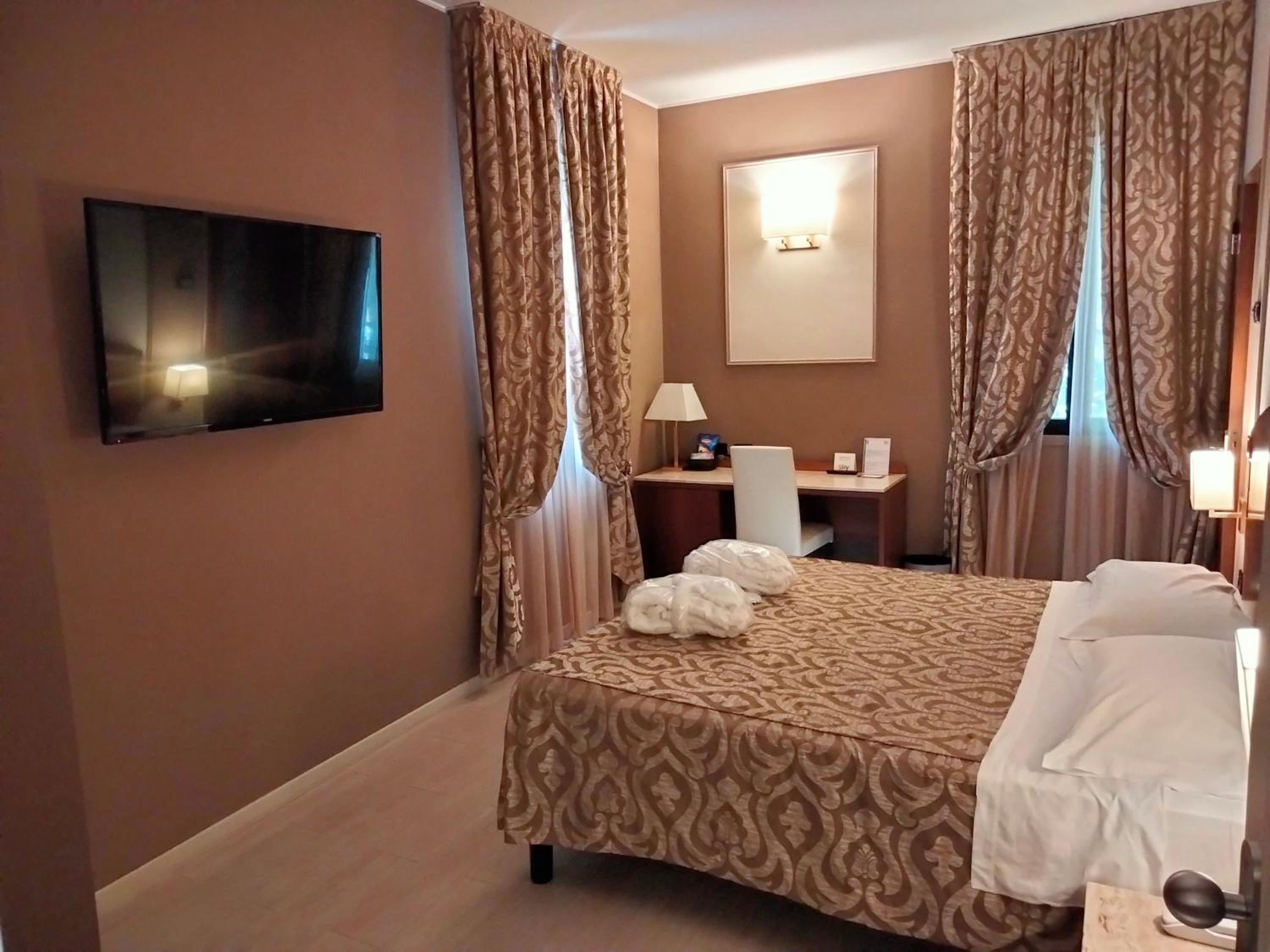 Comfort Double Room - Photo 4