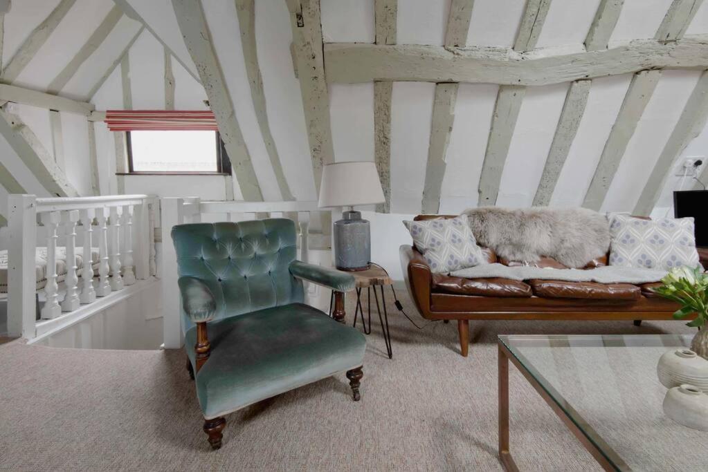 Two-Bedroom House photo 2