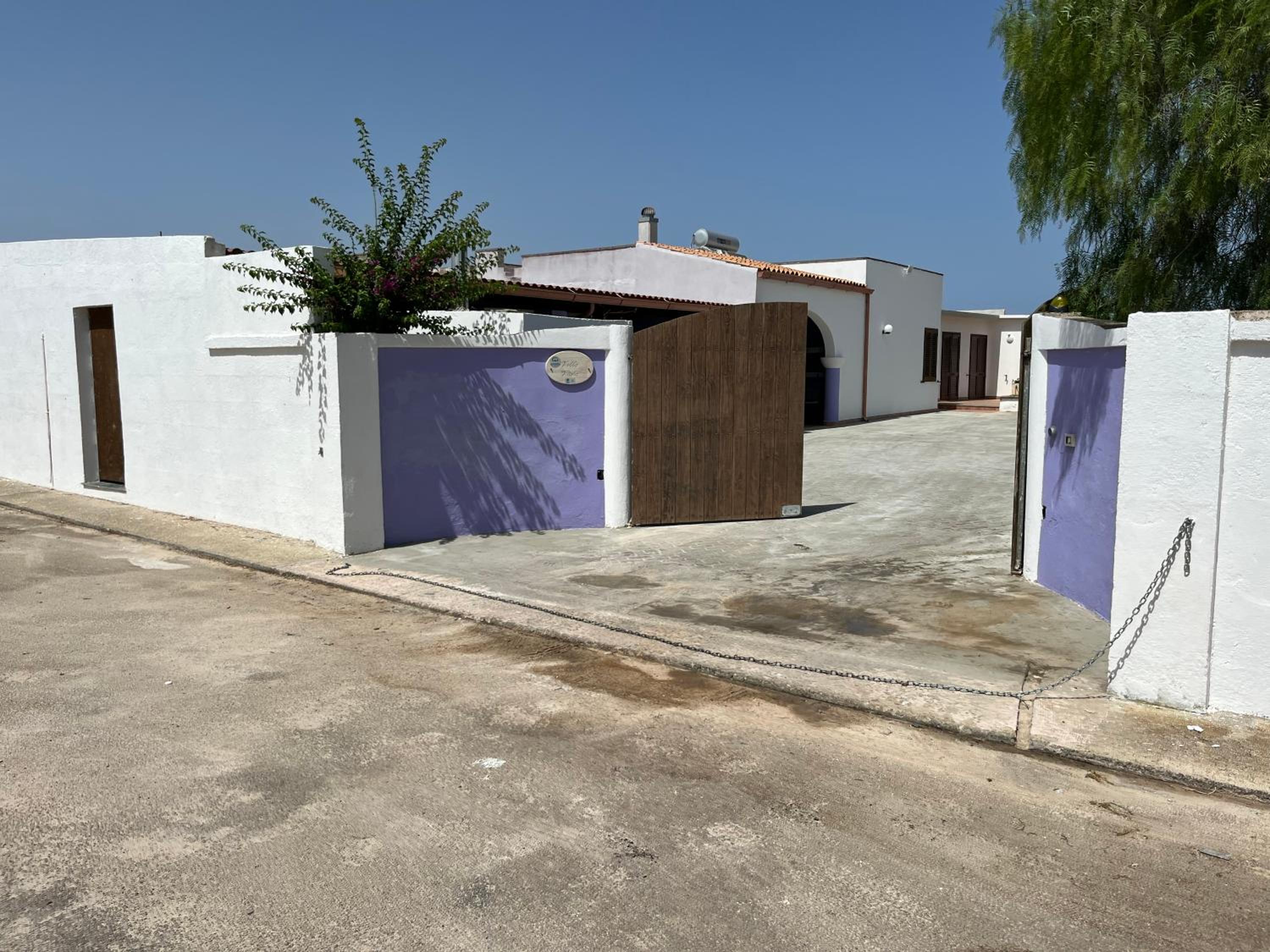 Villa photo 3