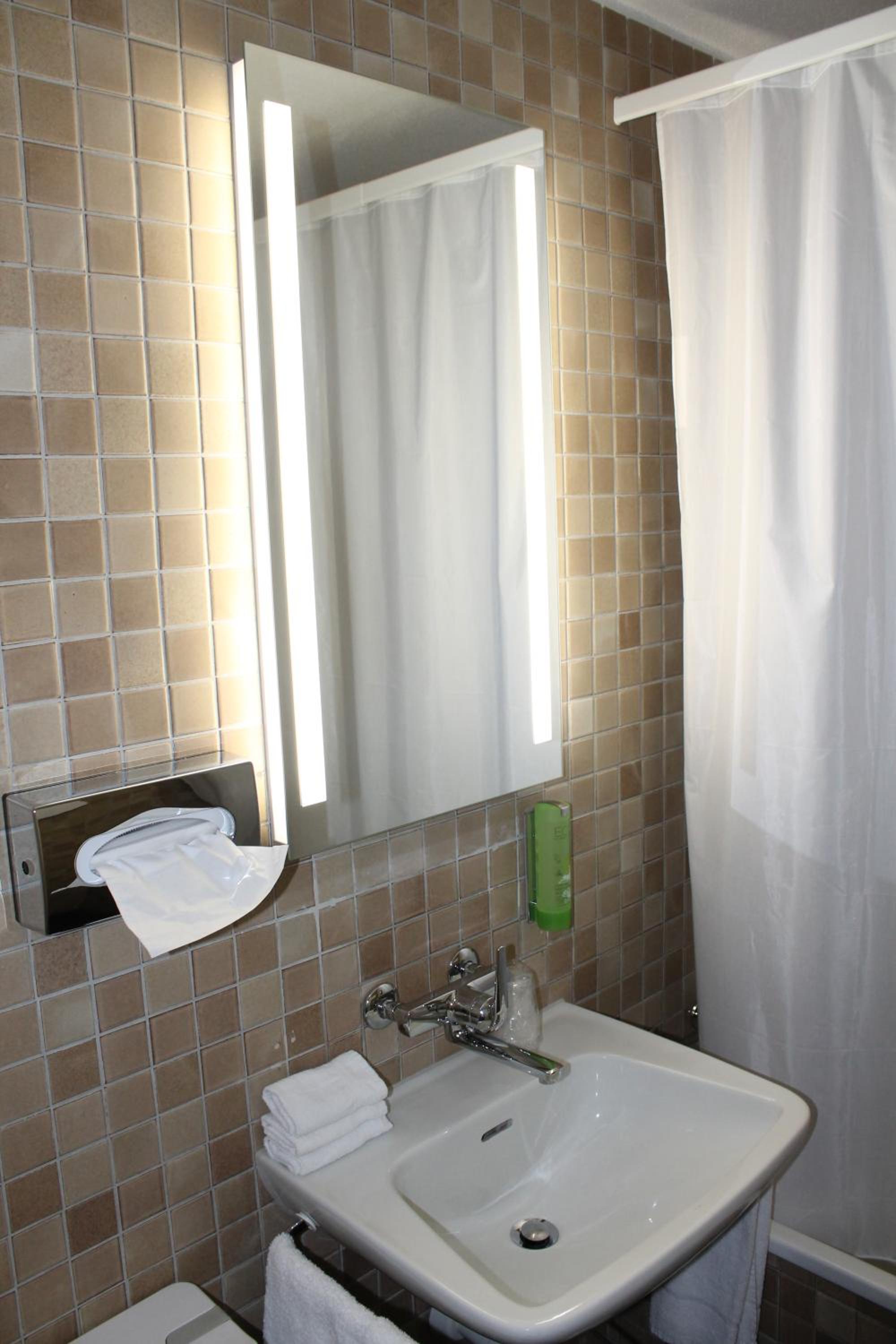 Comfort Triple Room photo 2