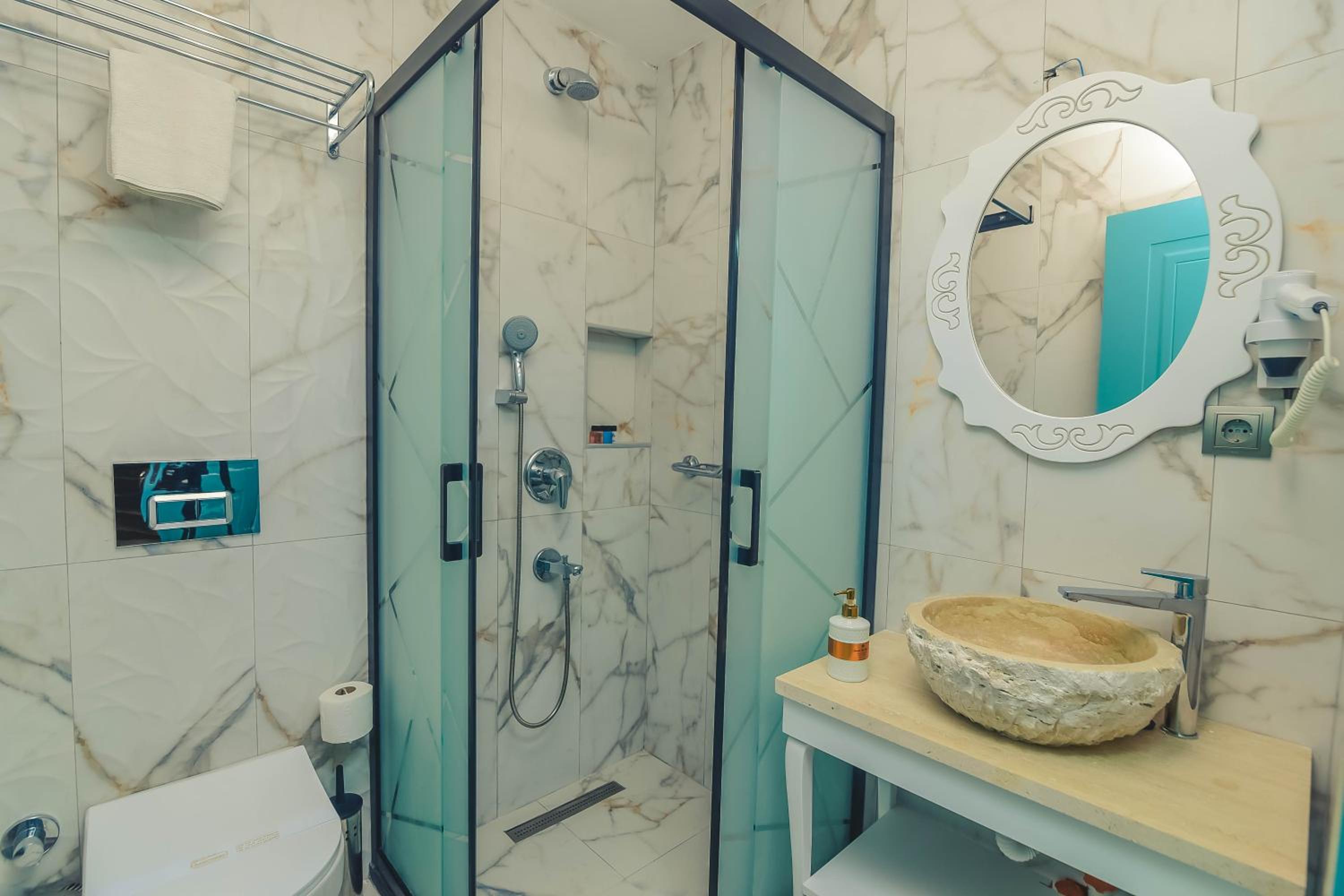 Superior Triple Room - Photo 4