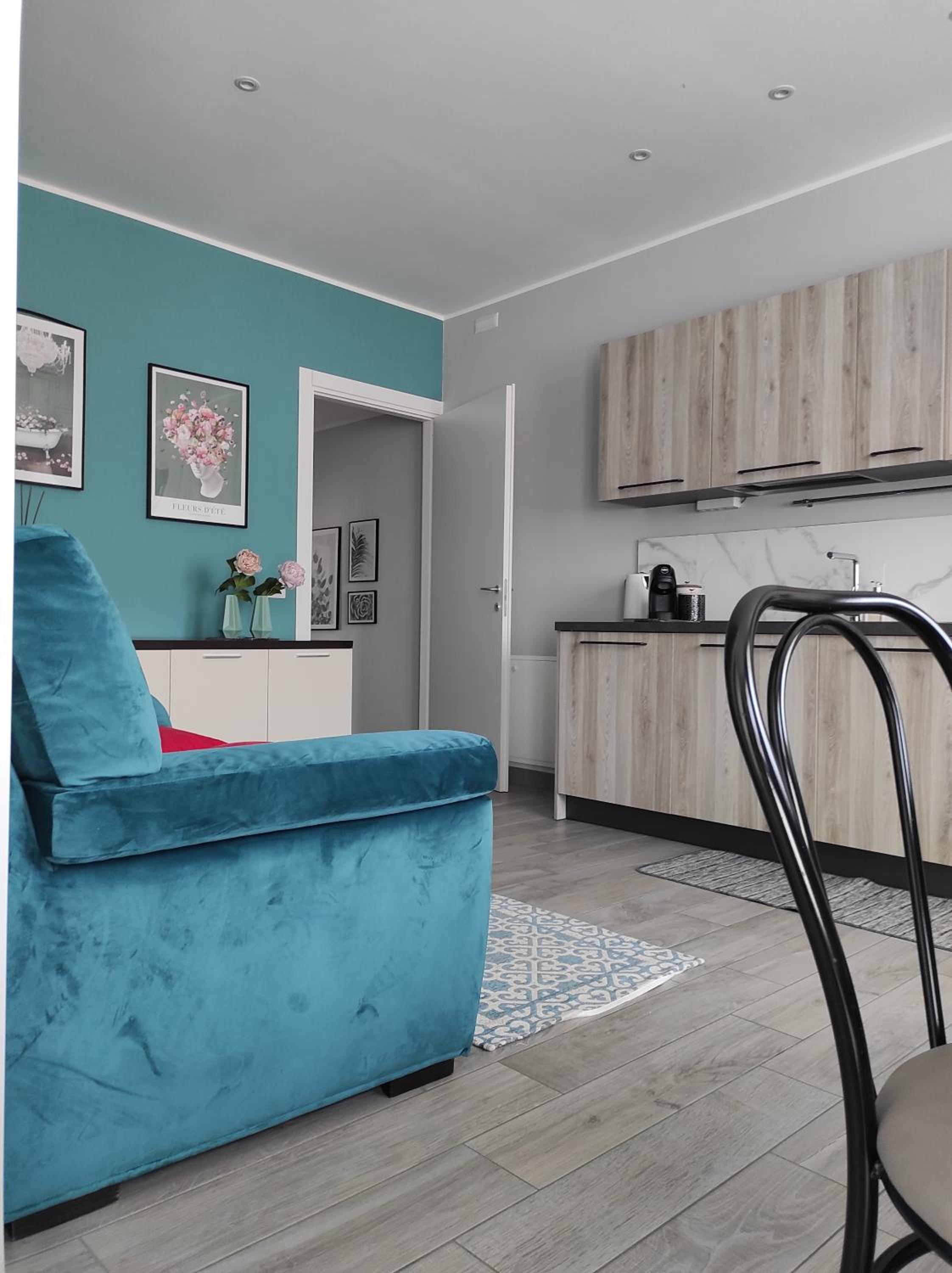 One-Bedroom House - Photo 10
