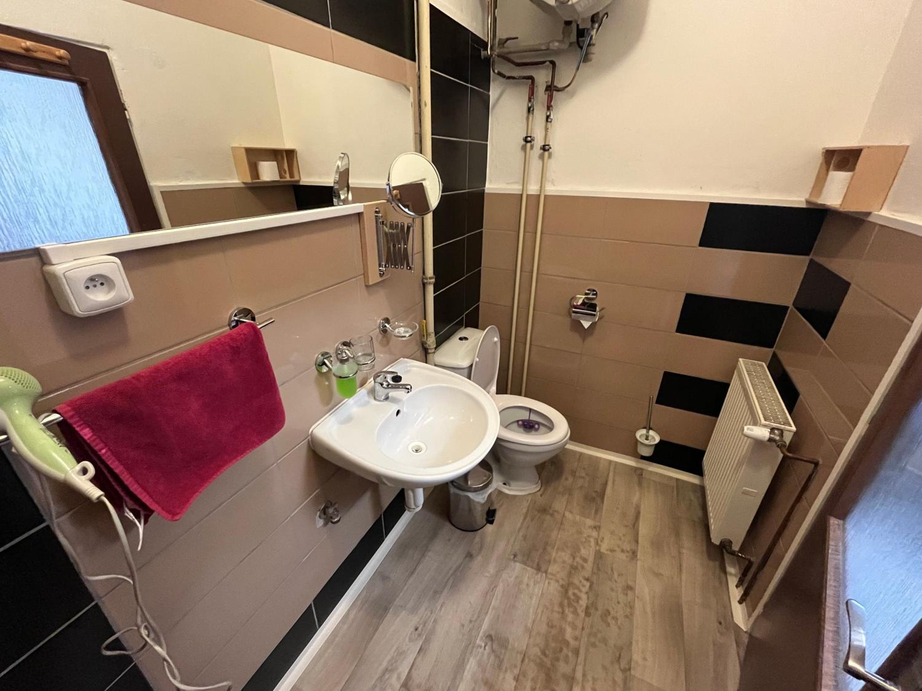 Quadruple Room - Photo 3