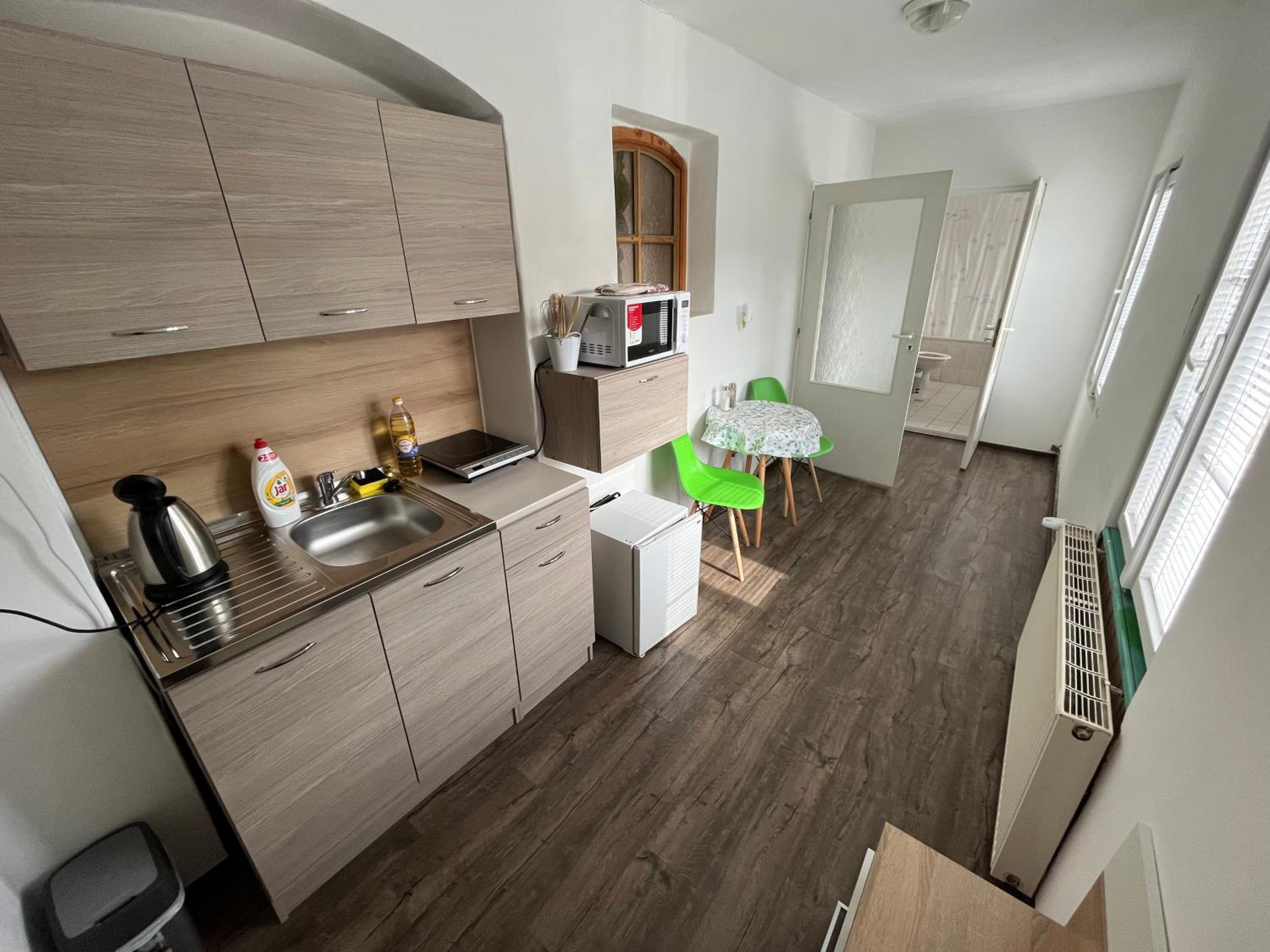 Deluxe Double Room with Extra Bed - Photo 4