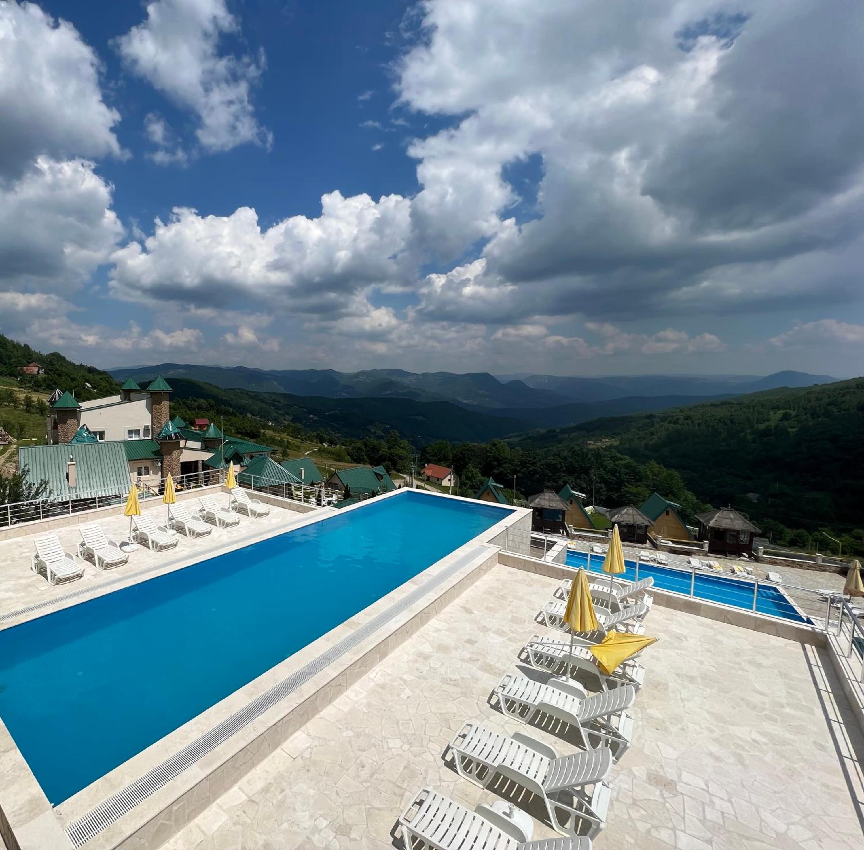 Apartment with Pool View  - Photo 5