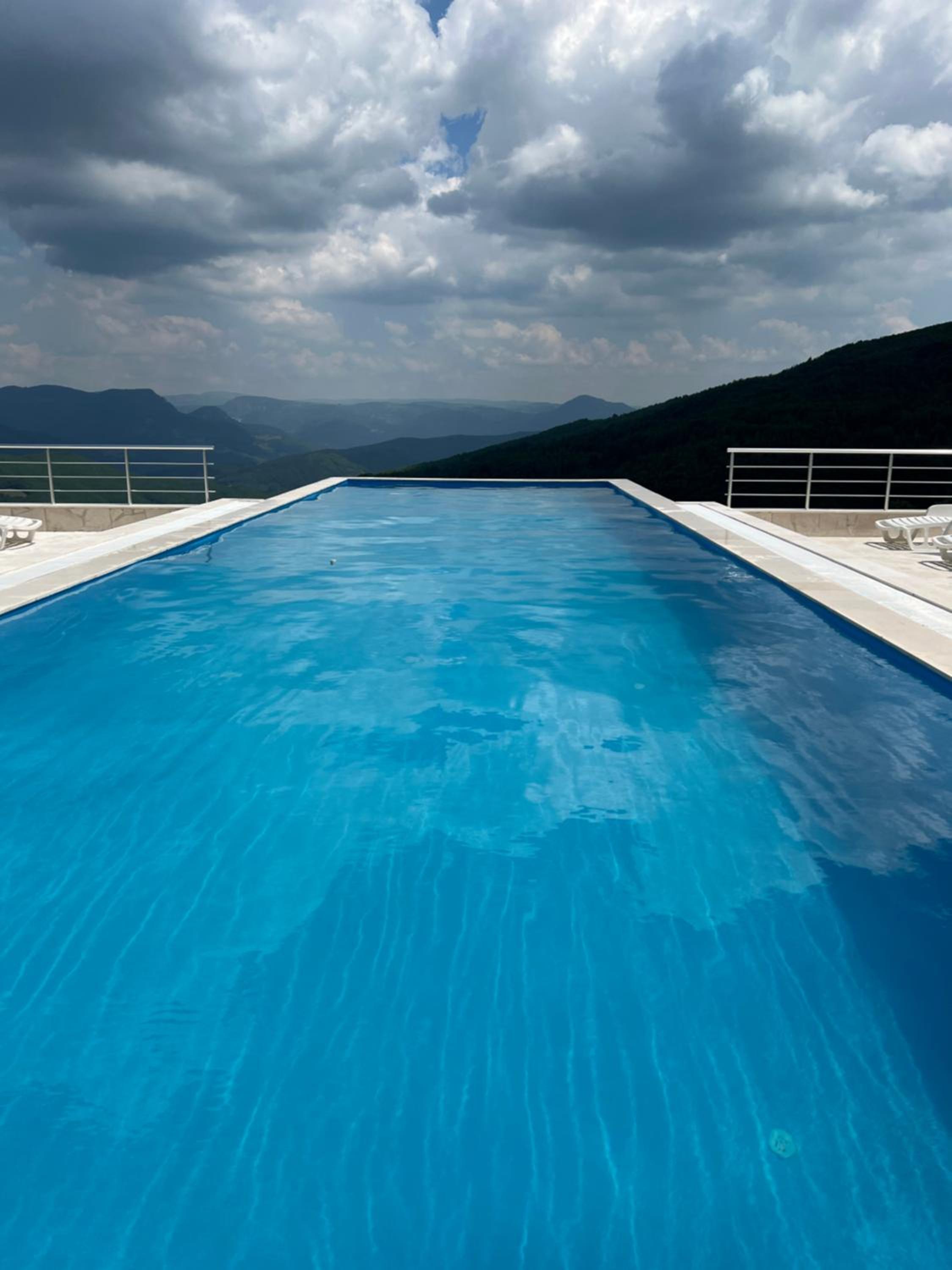 Apartment with Pool View  - Photo 3