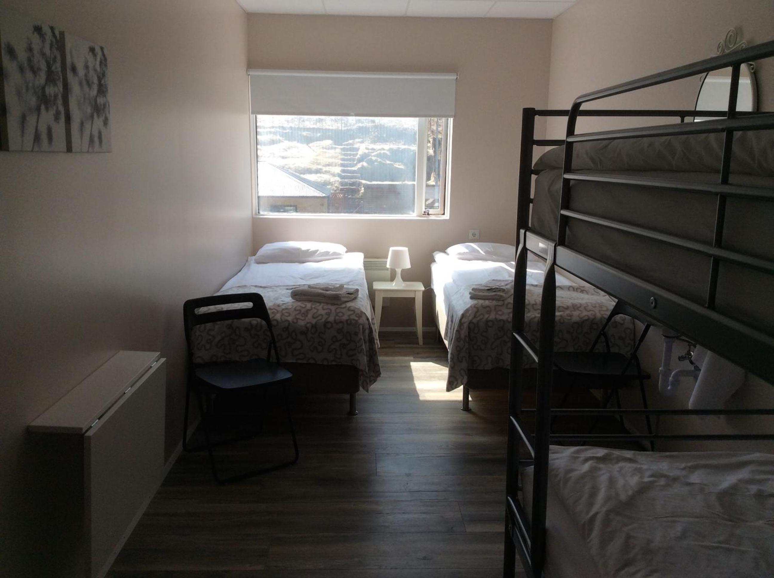 Quadruple Room with Mountain View - Photo 6