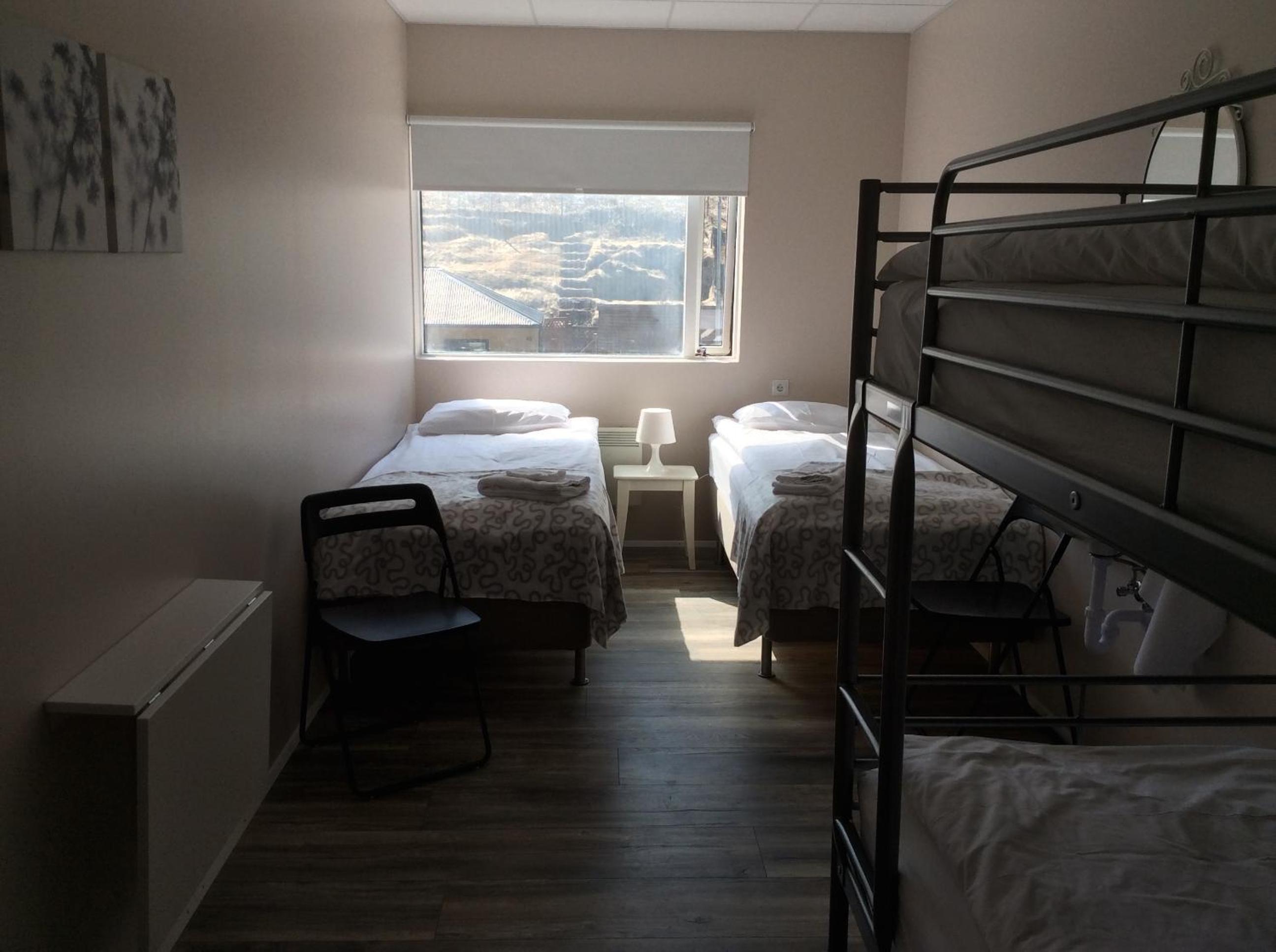 Quadruple Room with Mountain View - Photo 5