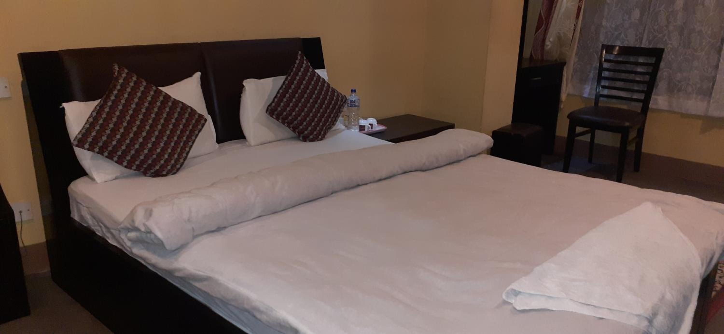 Double Room With Private Bathroom photo 1