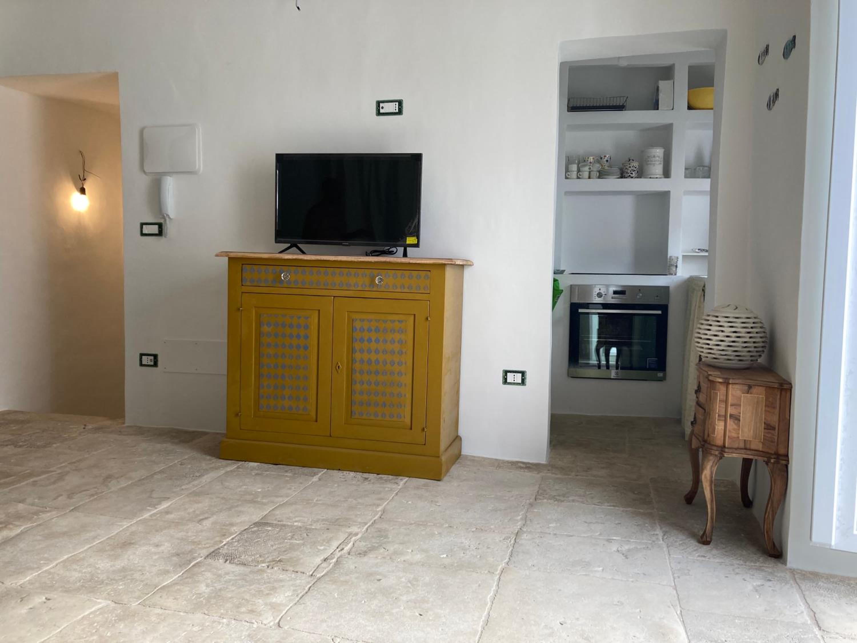 Two-Bedroom House photo 2