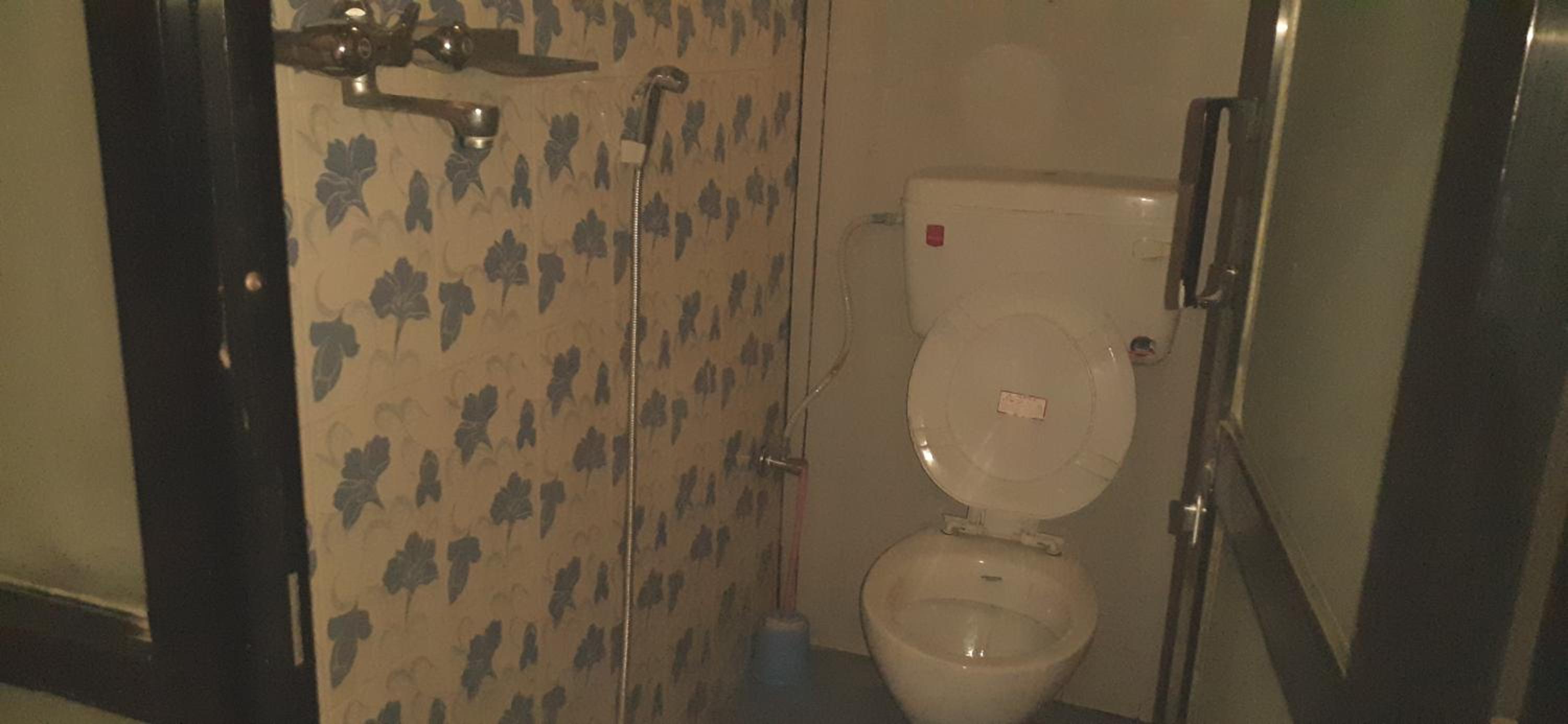 Double Room With Private Bathroom photo 2
