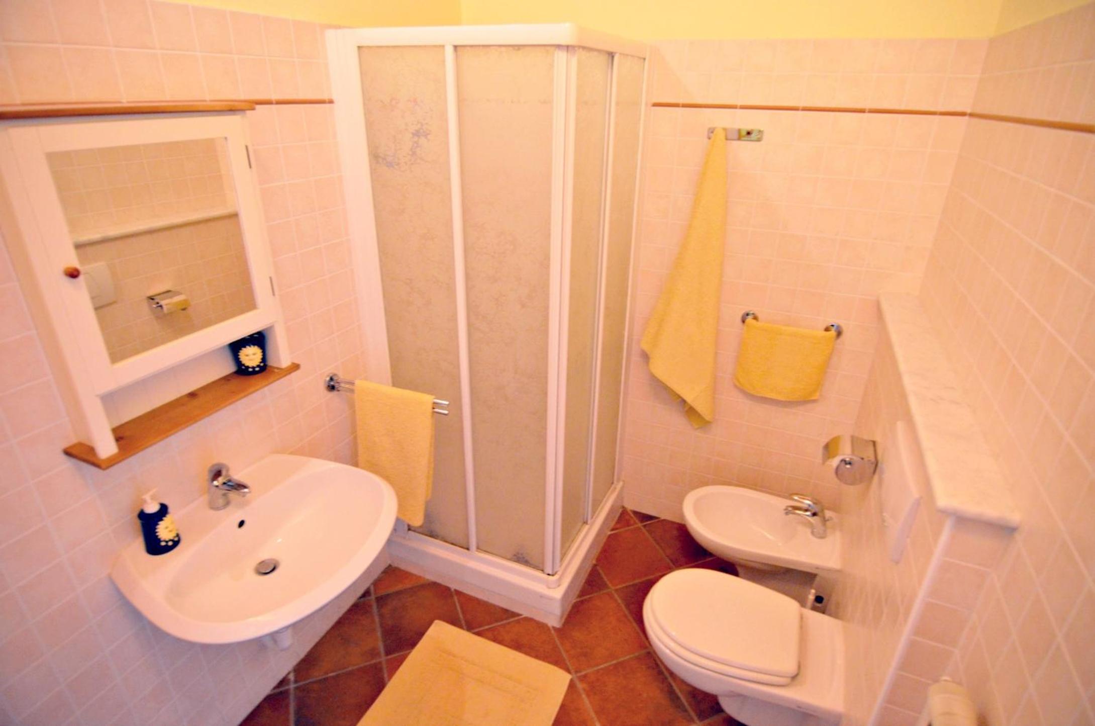 Double Room with Private Bathroom photo 2