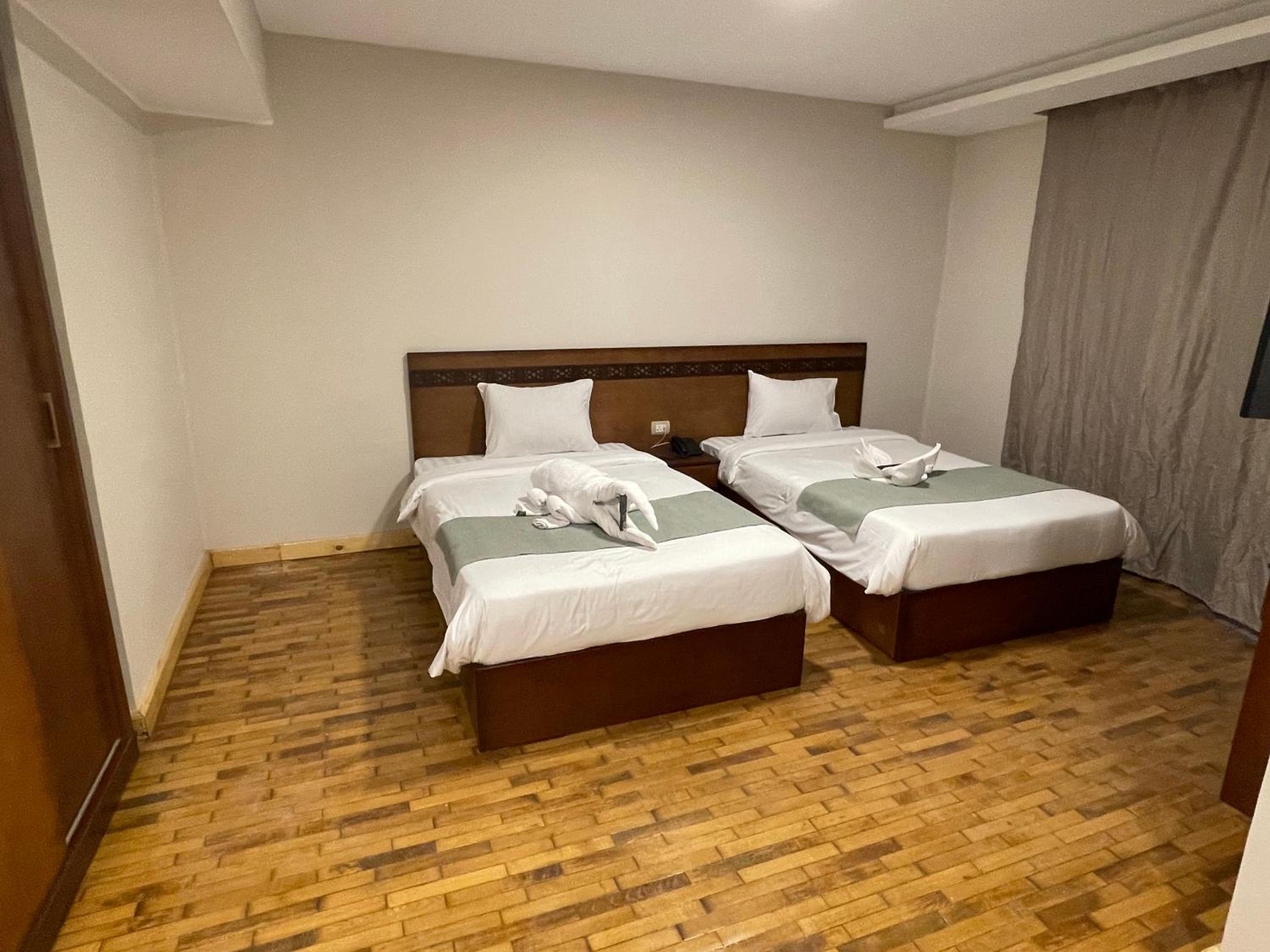 Deluxe Suite