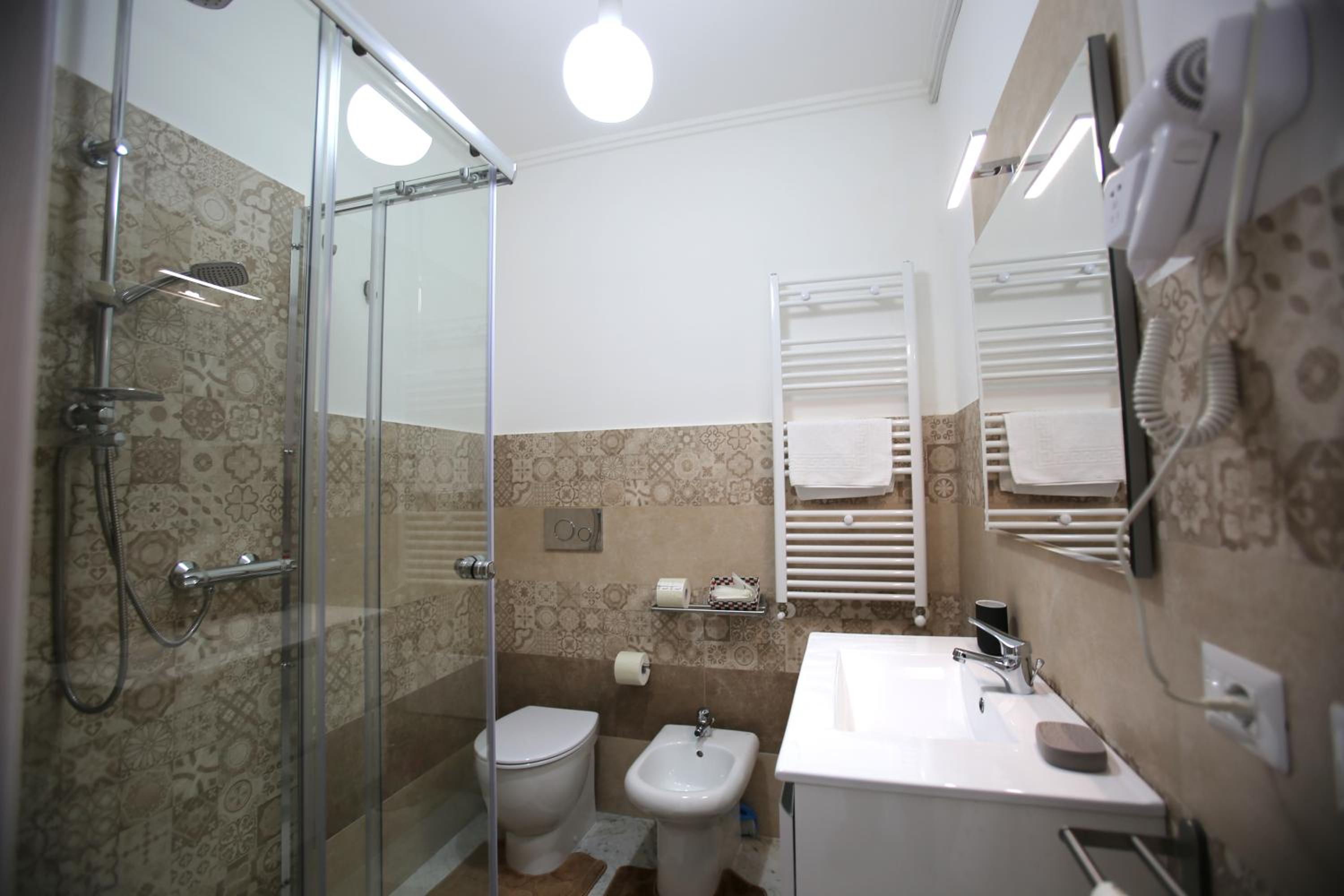 Superior Quadruple Room photo 3