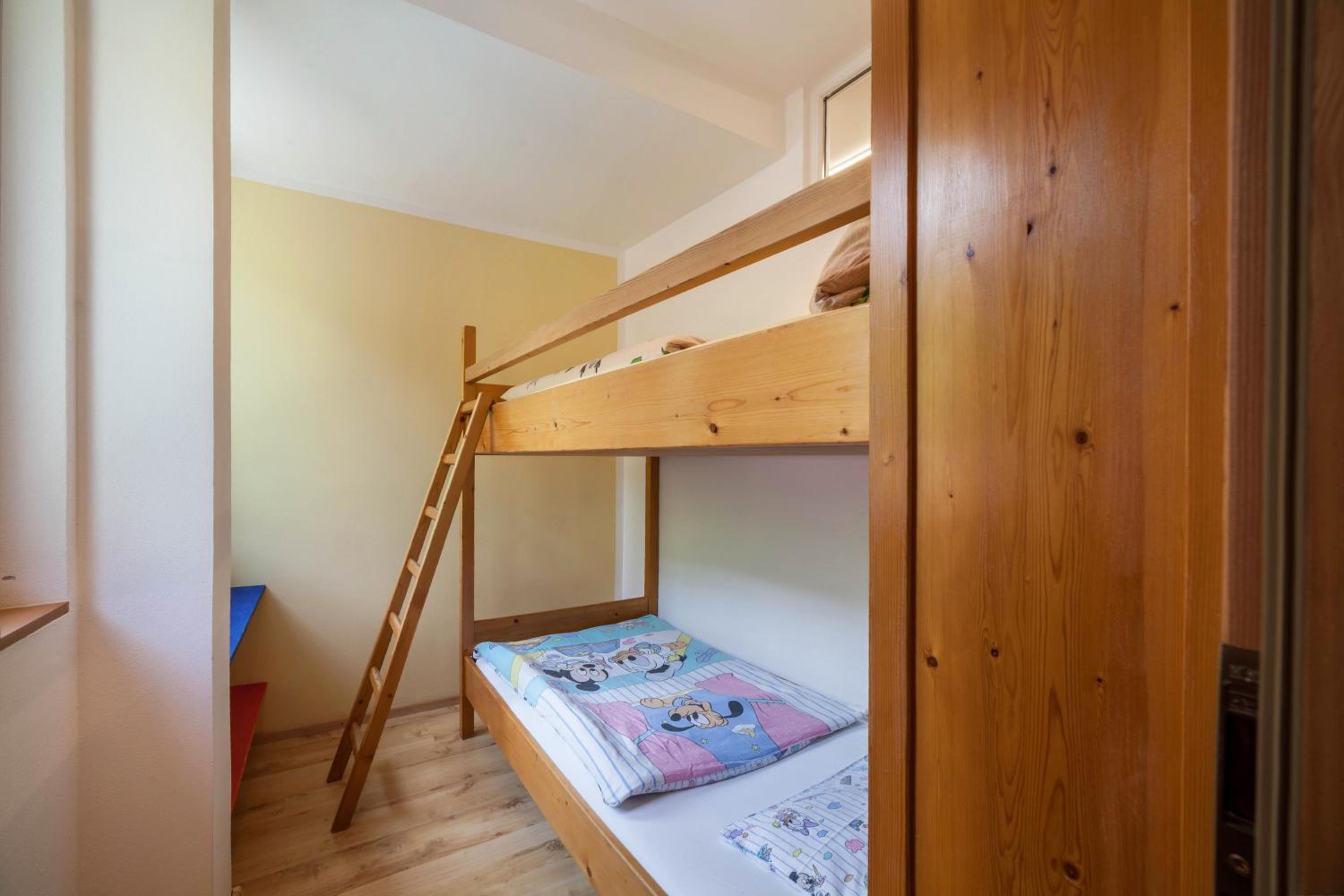Two-Bedroom Deluxe Apartment with Garden View photo 3