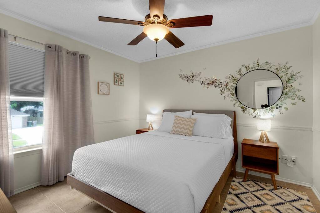 Three-Bedroom House photo 1