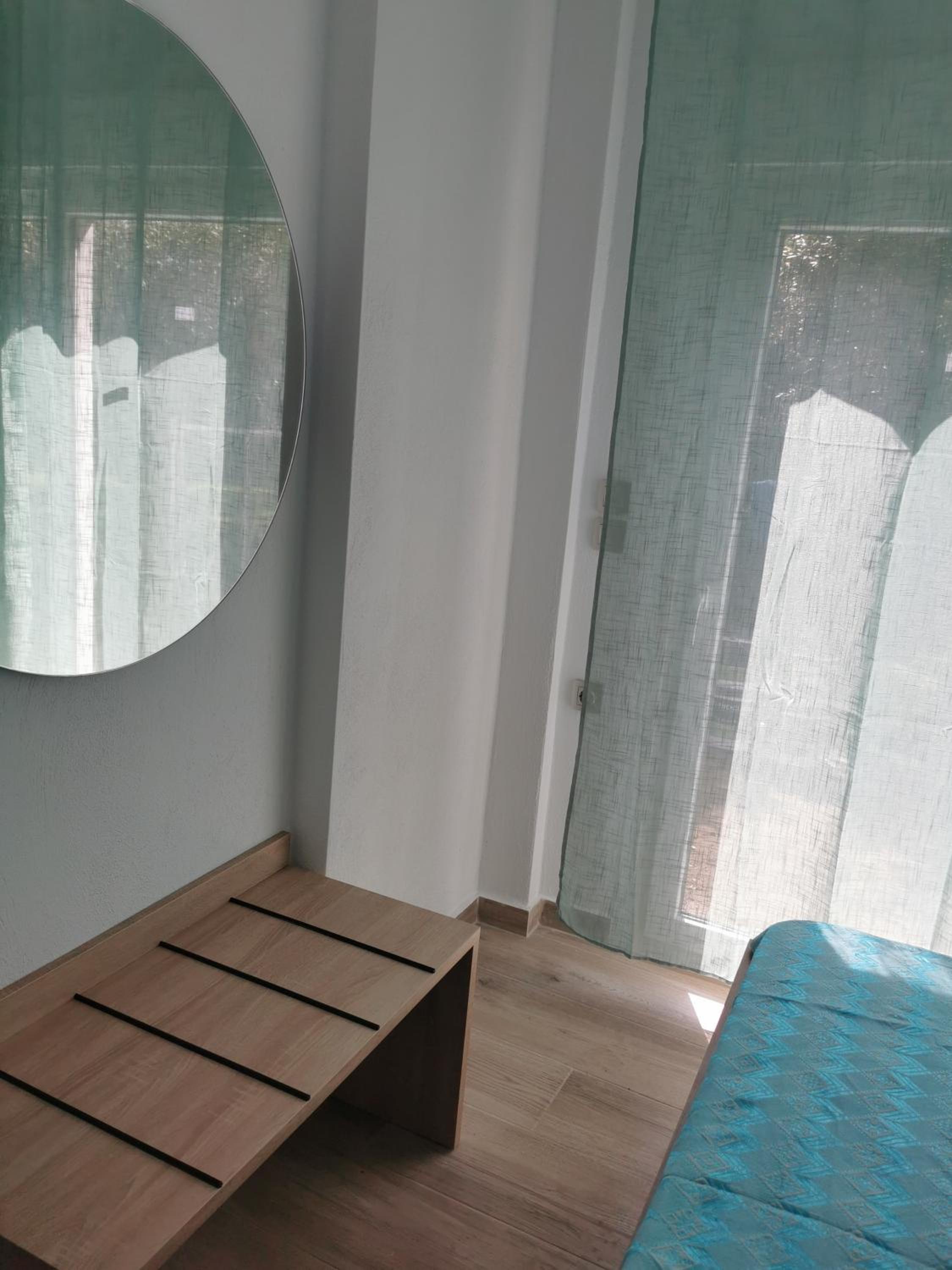 Classic One-Bedroom Apartment with King Bed photo 1