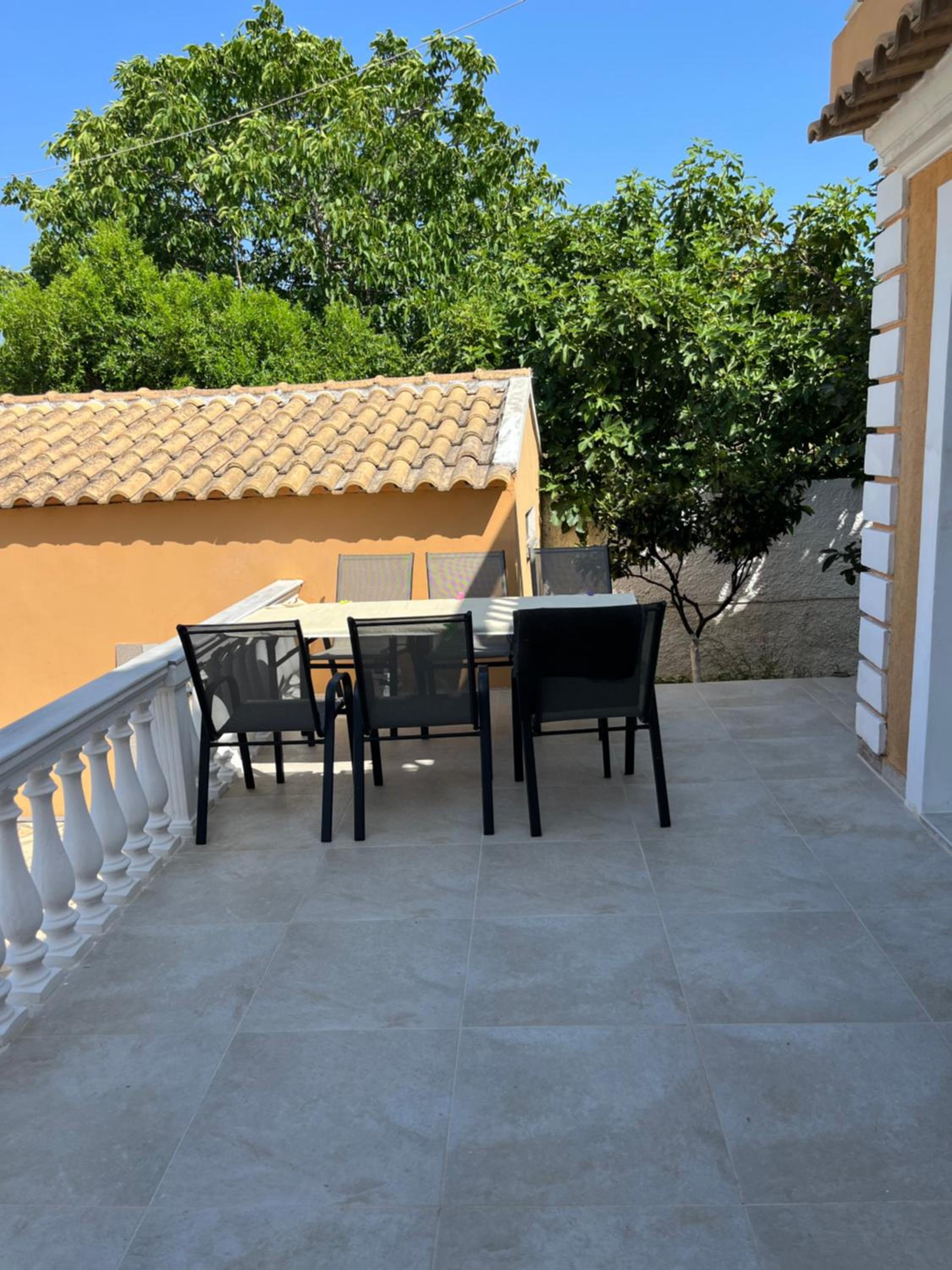 Four-Bedroom Villa photo 2
