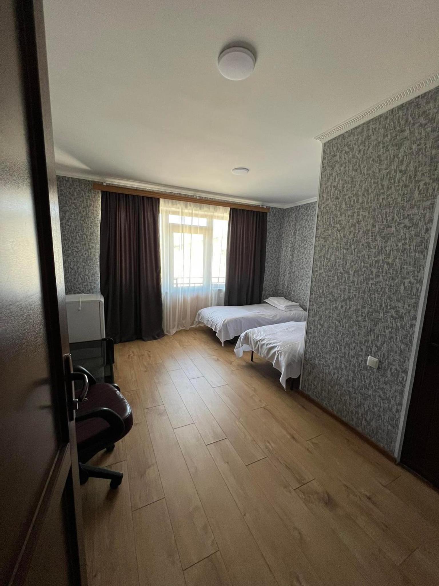 Basic Triple Room photo 1
