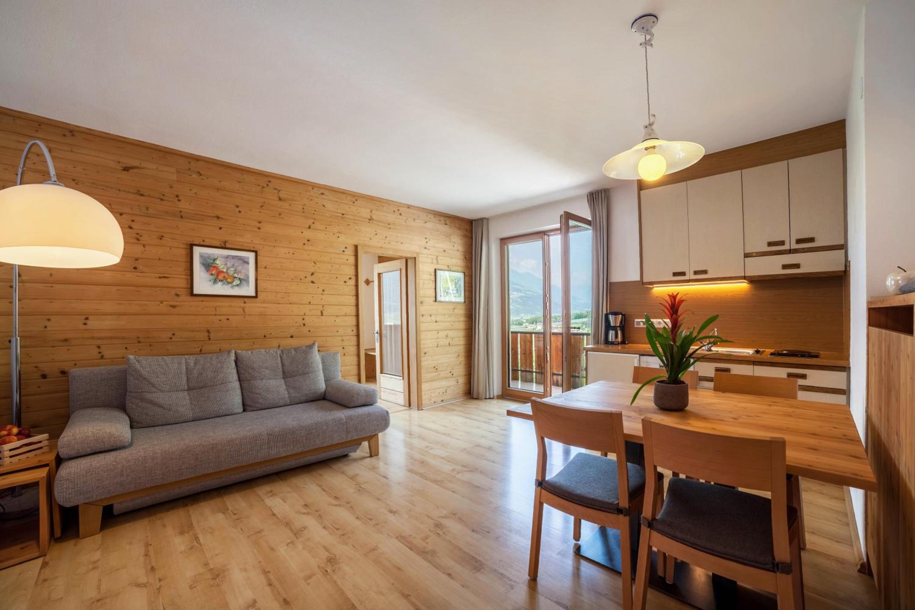 Superior One-Bedroom Apartment with Balcony