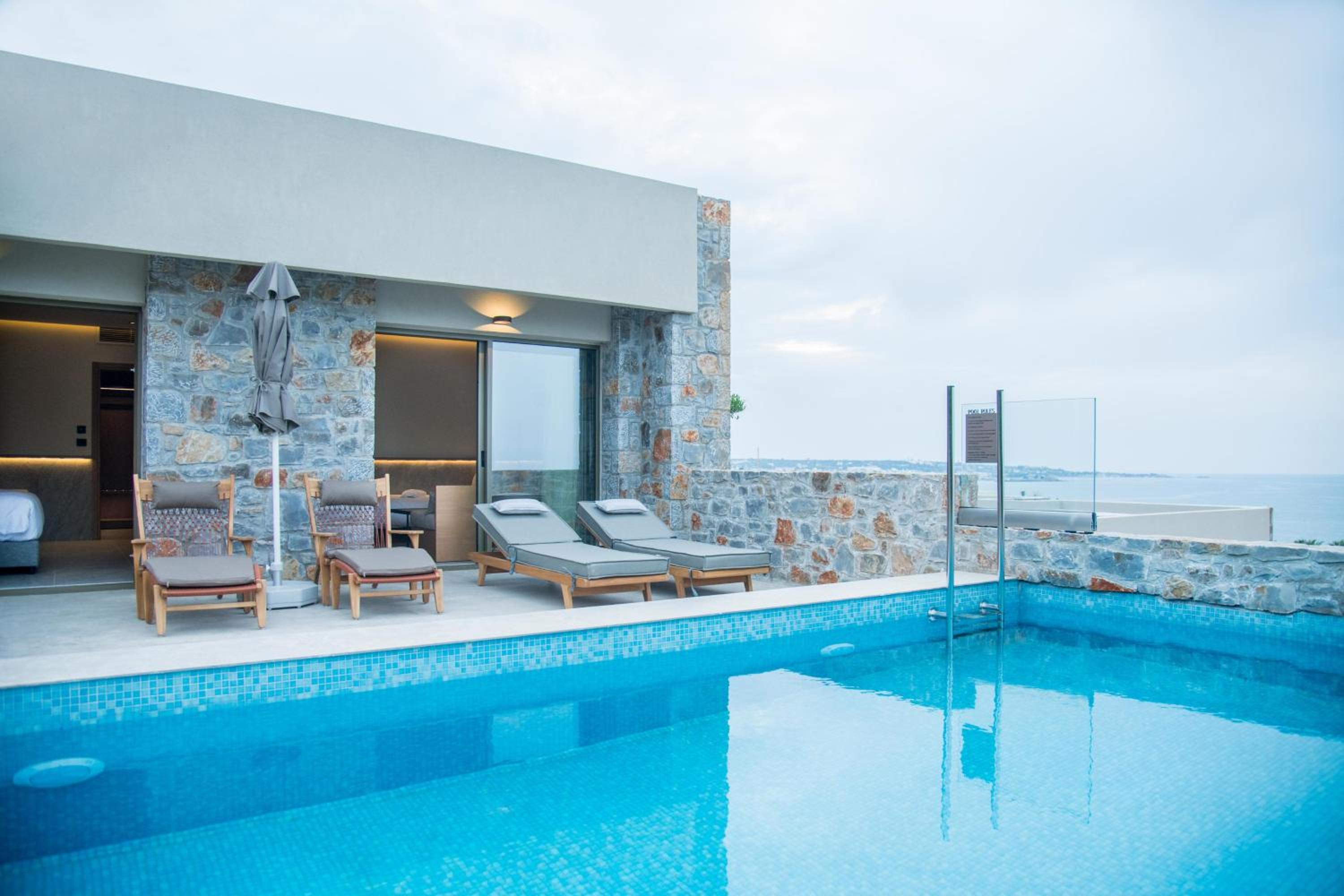 Sunctuary Suite with Sea View and Private Pool photo 3