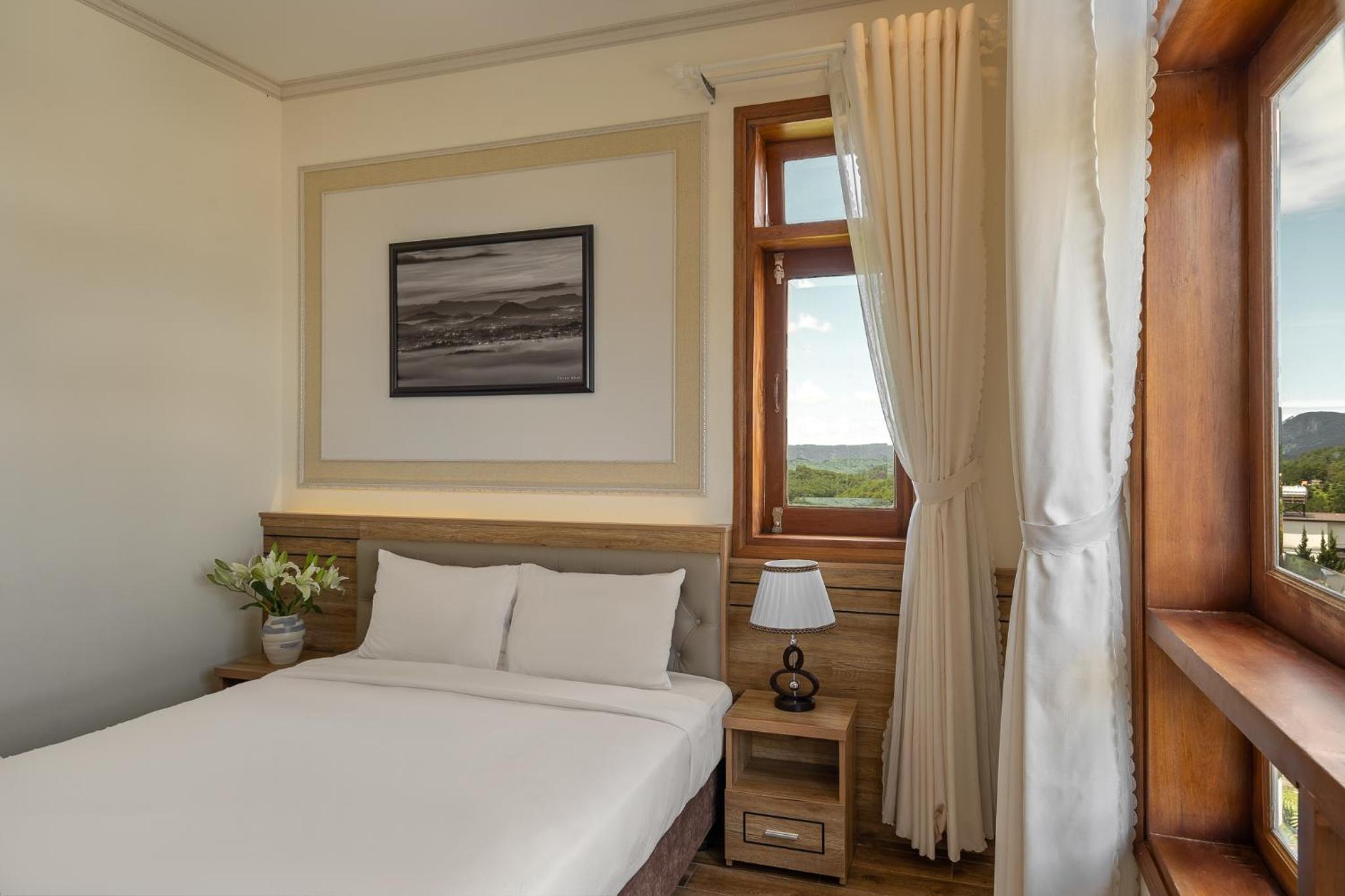Standard Double Room - Photo 9