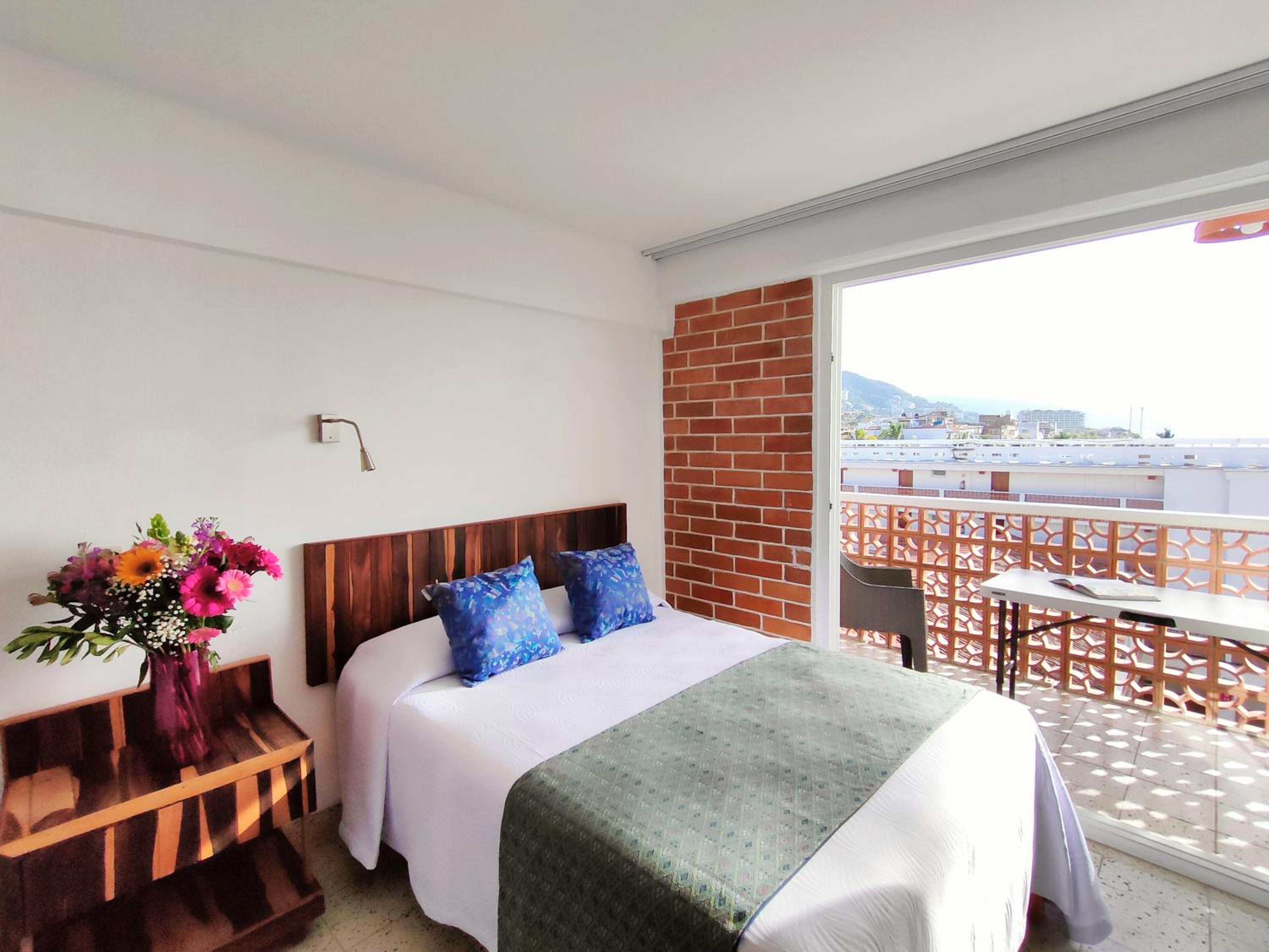 Twin Room - Photo 4