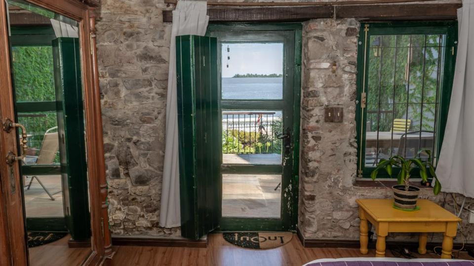 One-Bedroom House photo 2