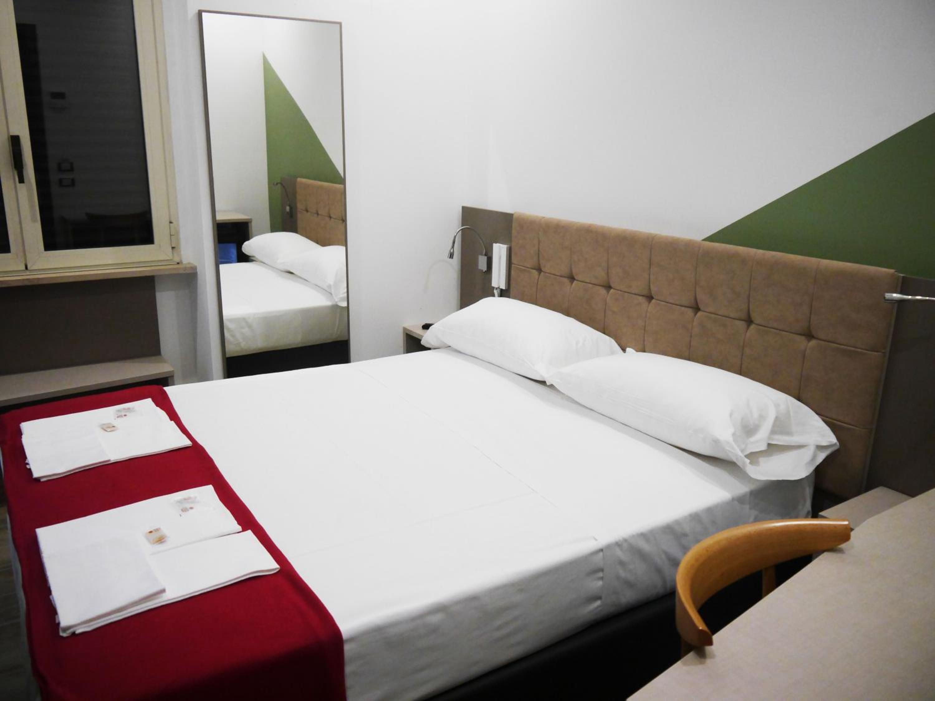 Double or Twin Room photo 2
