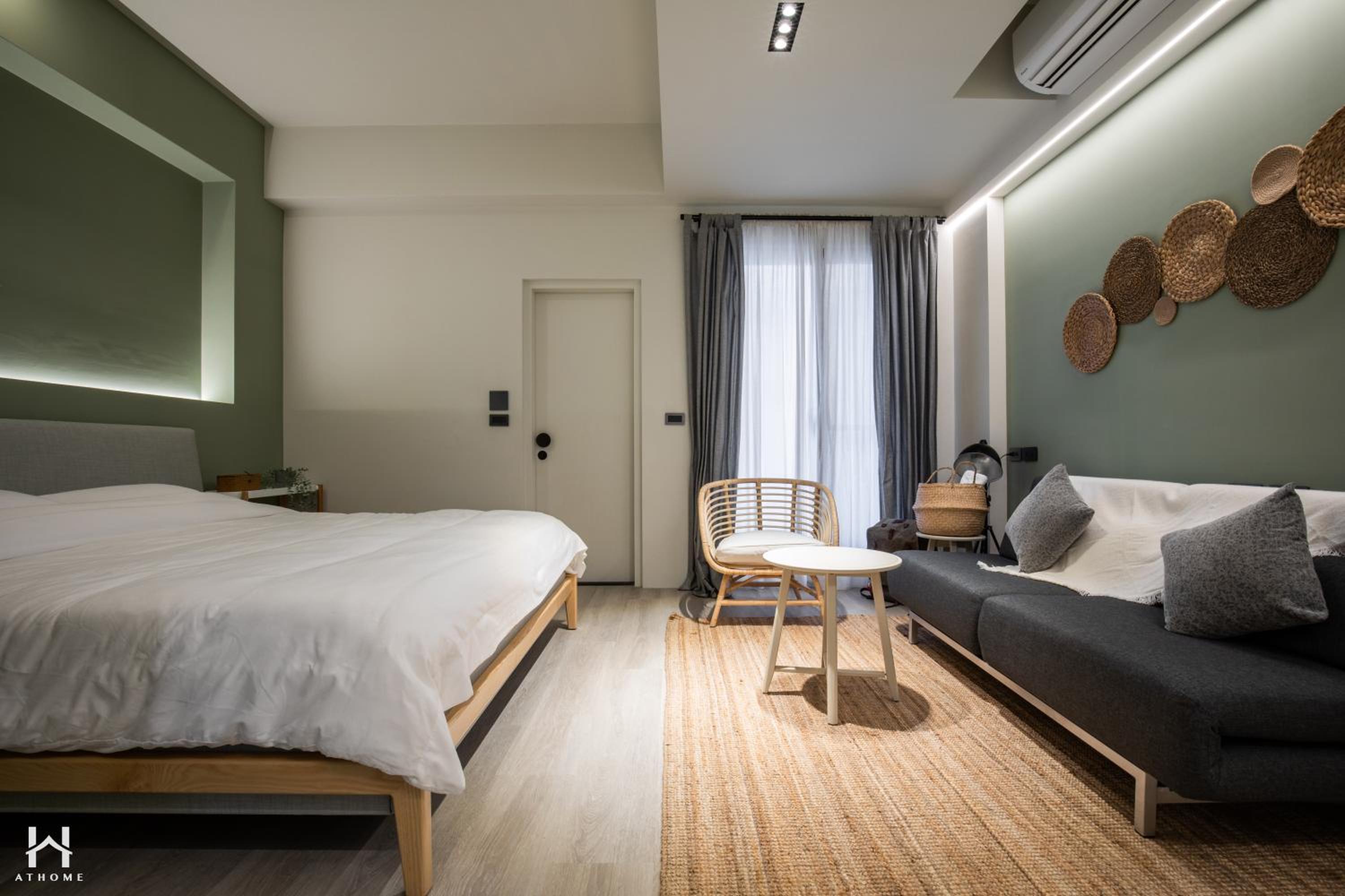 Deluxe Double Room with Balcony photo 3
